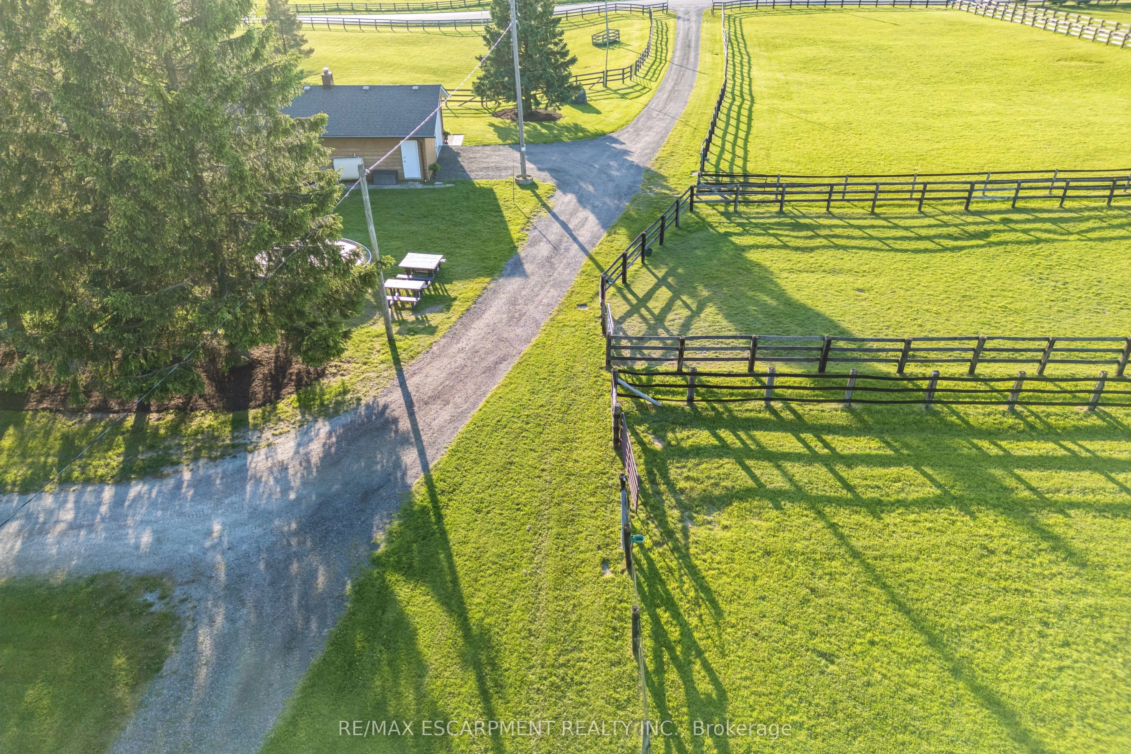 1250 Arkell Road