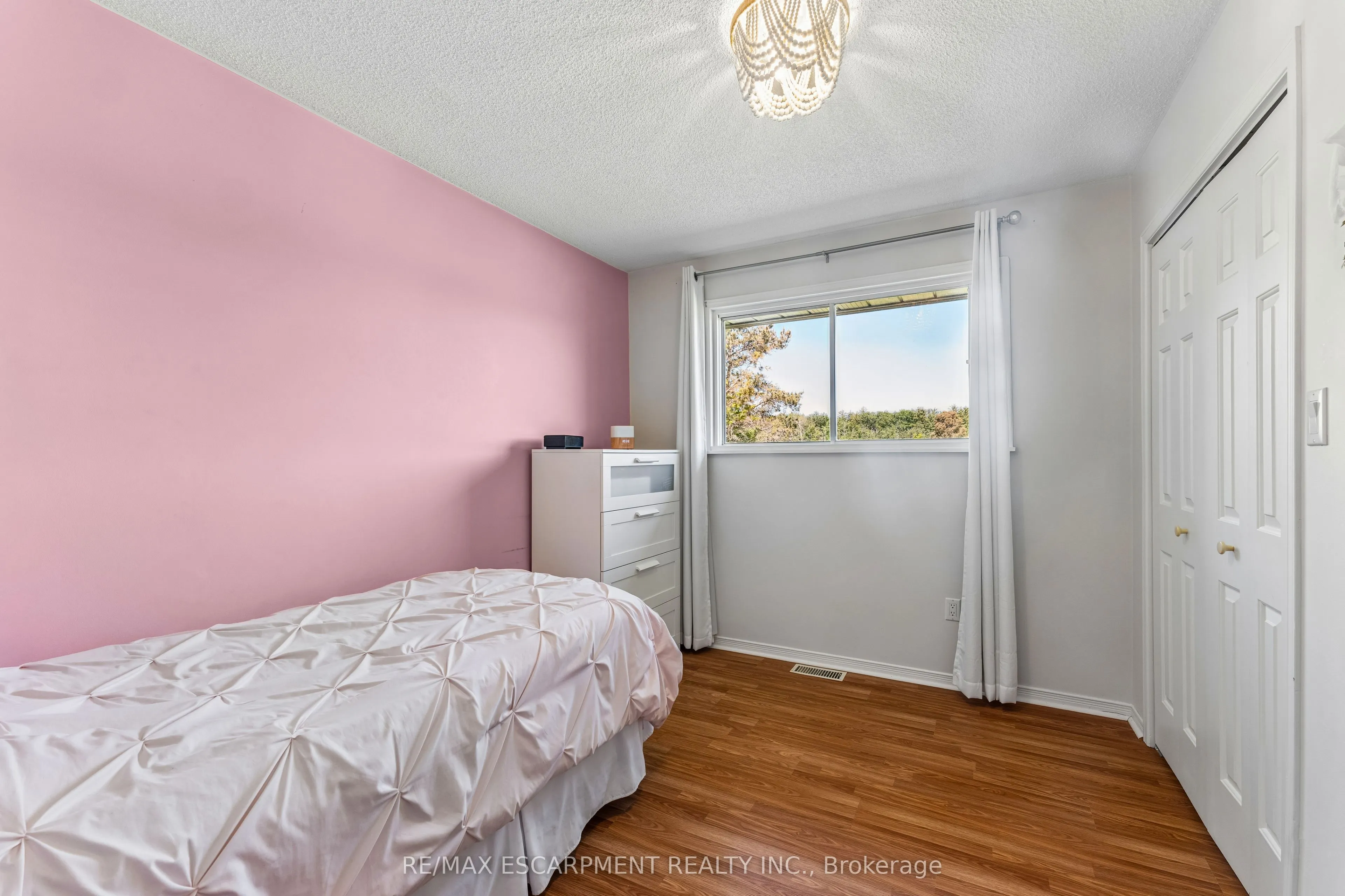 1250 Arkell Road