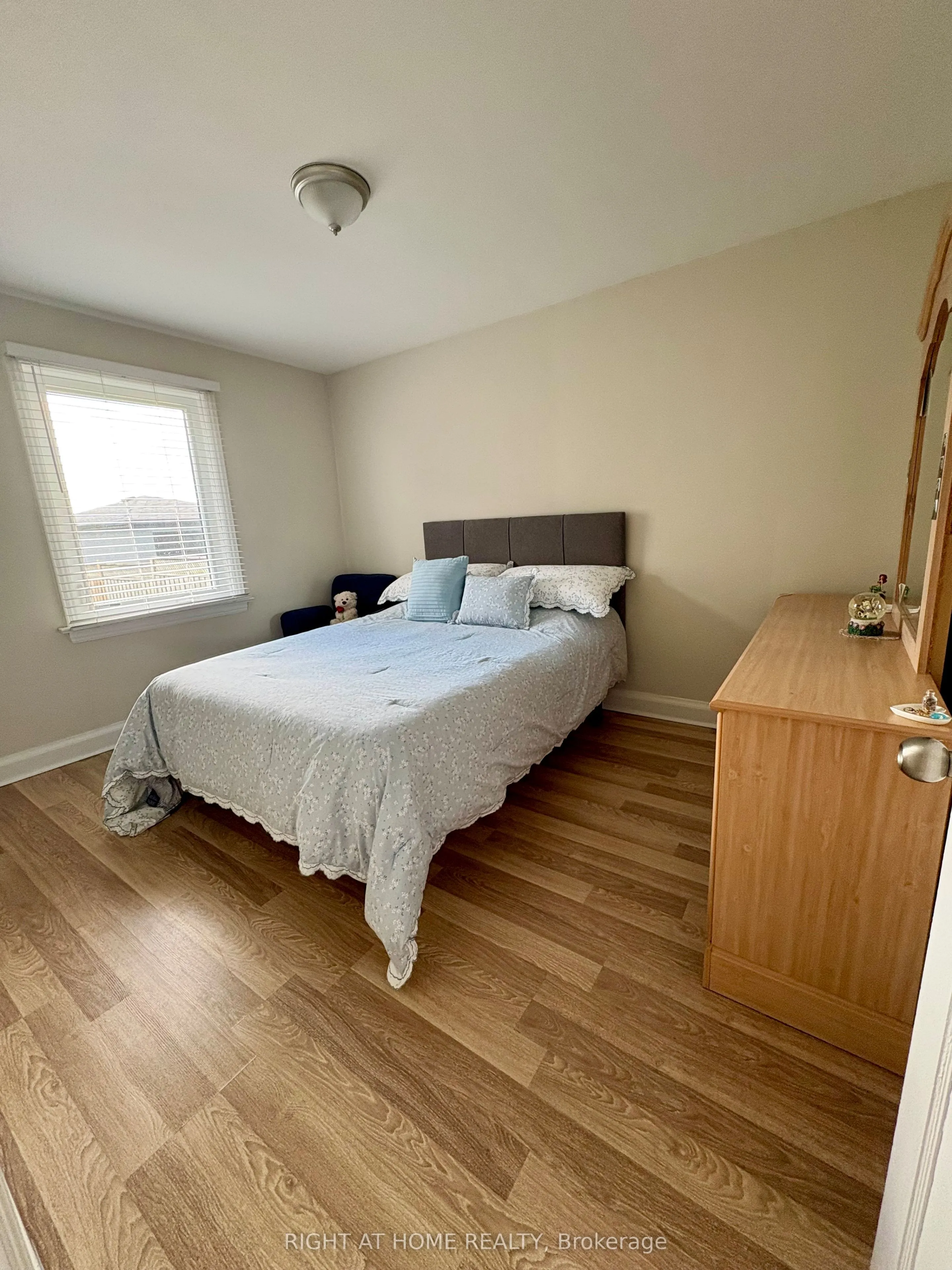 85 Floral Parkway
