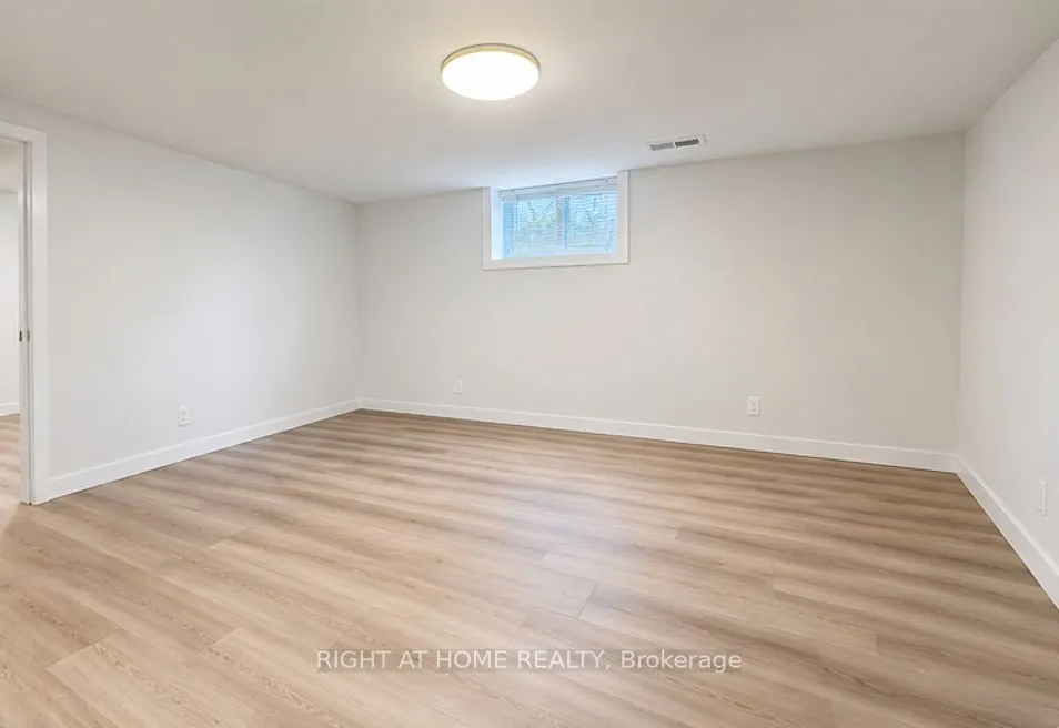 85 Floral Parkway
