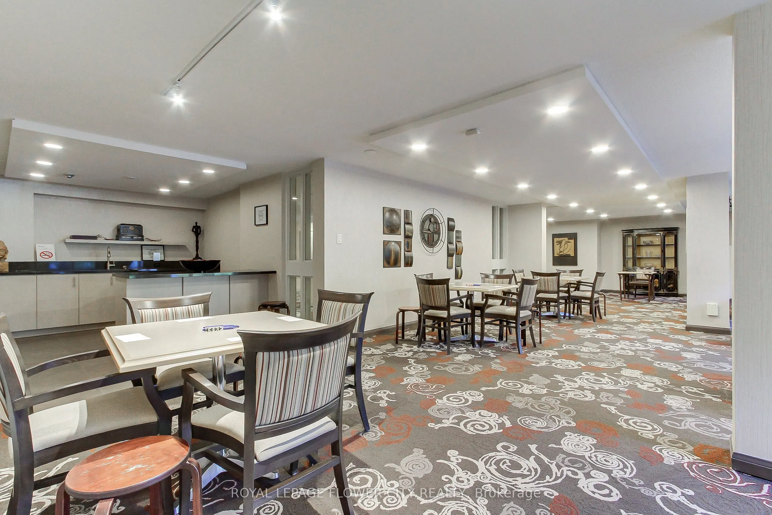1400 Dixie Road #103