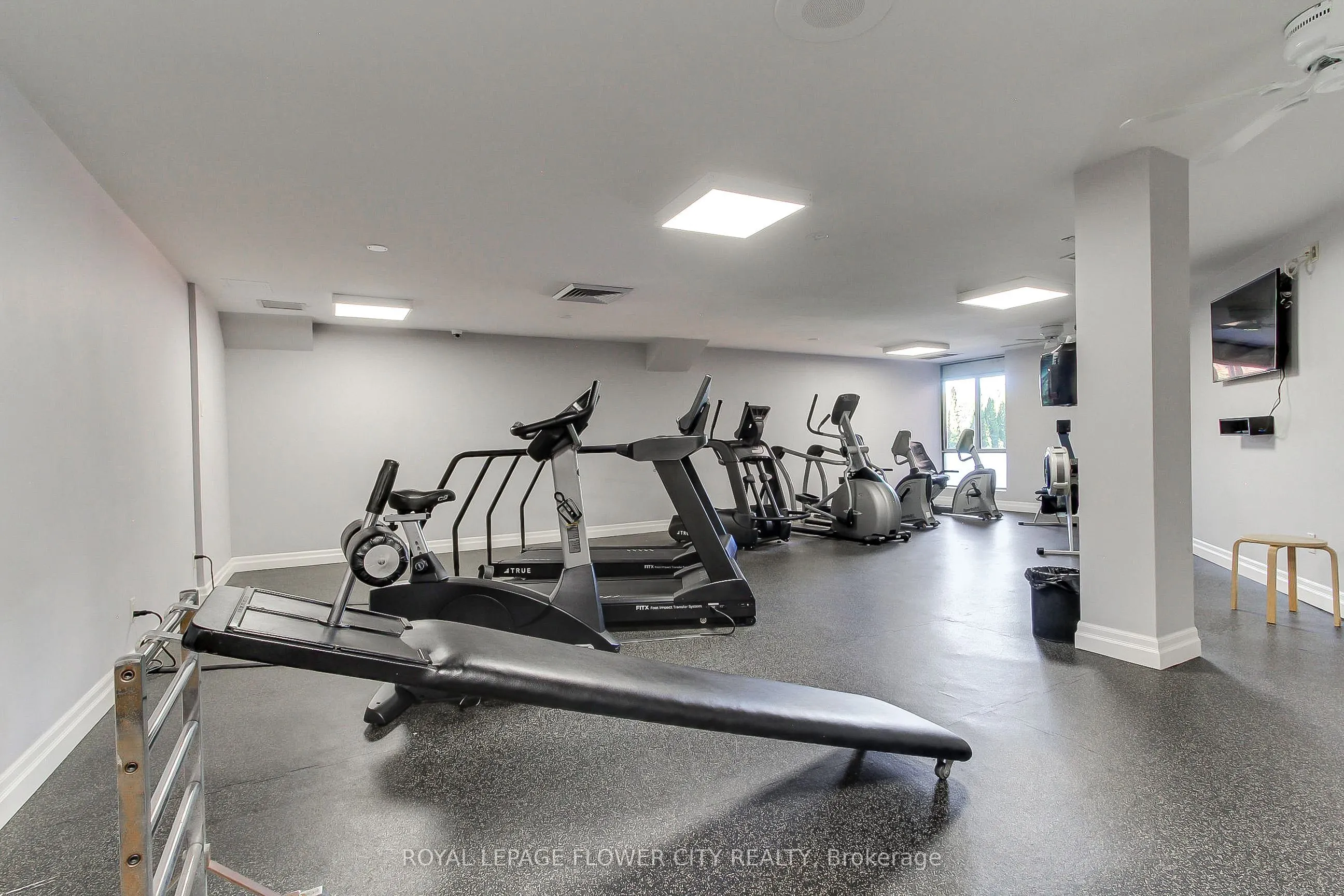 1400 Dixie Road #103