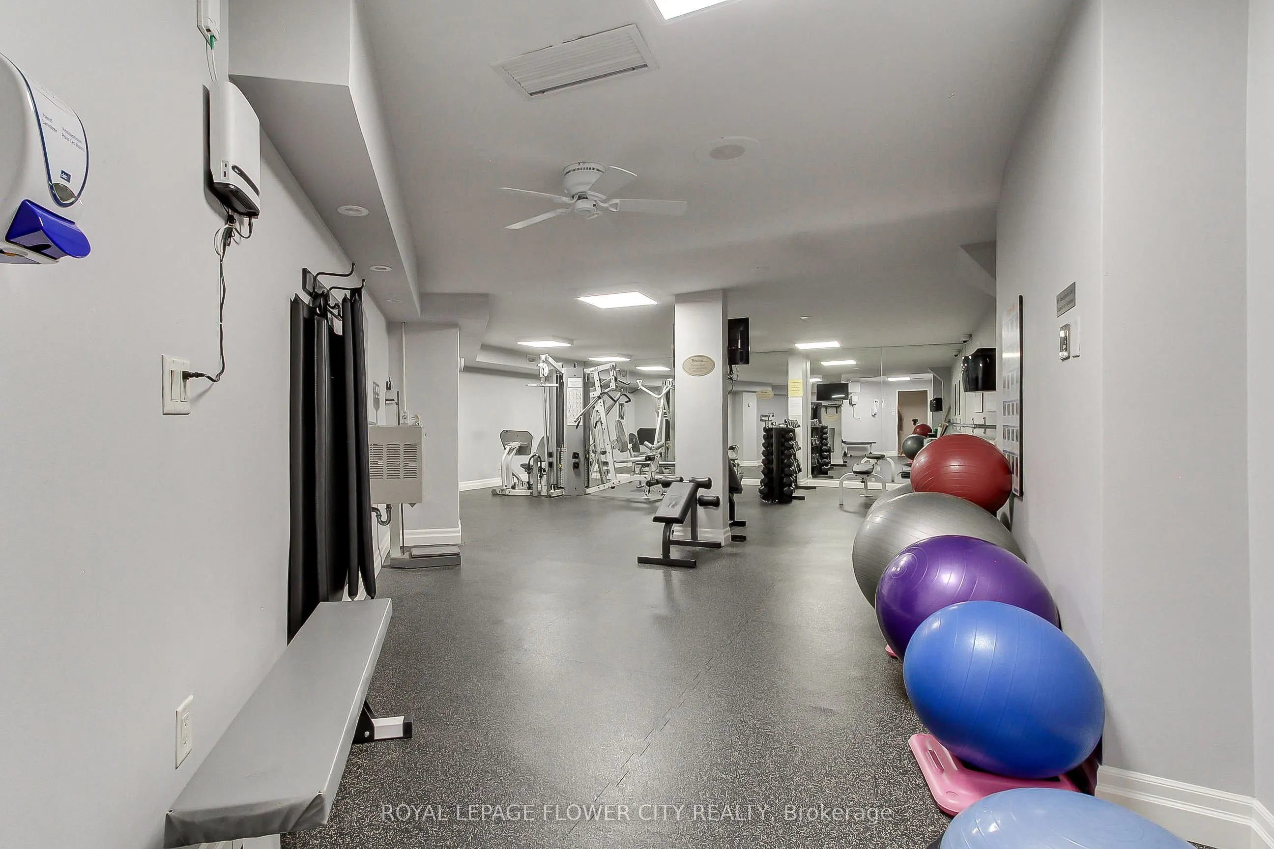 1400 Dixie Road #103