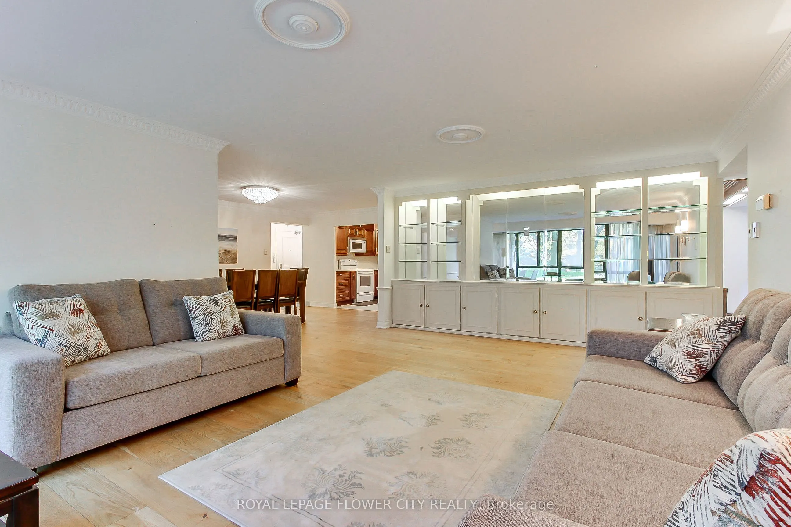 1400 Dixie Road #103