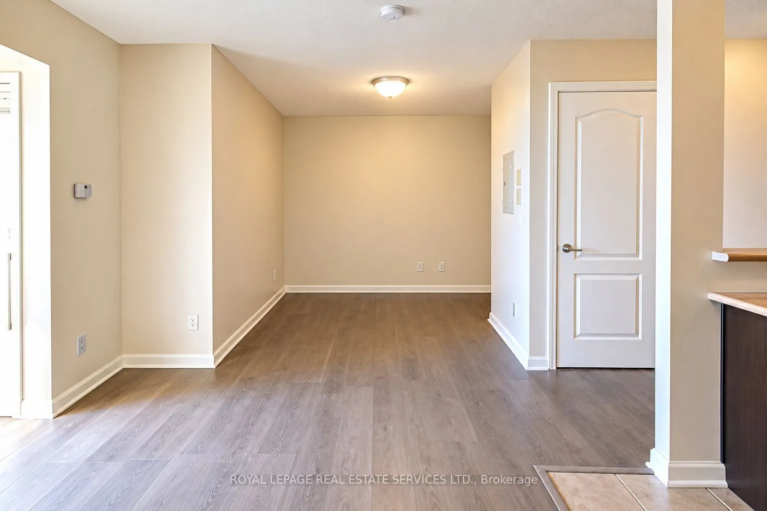 4 Elsinore Path #1005