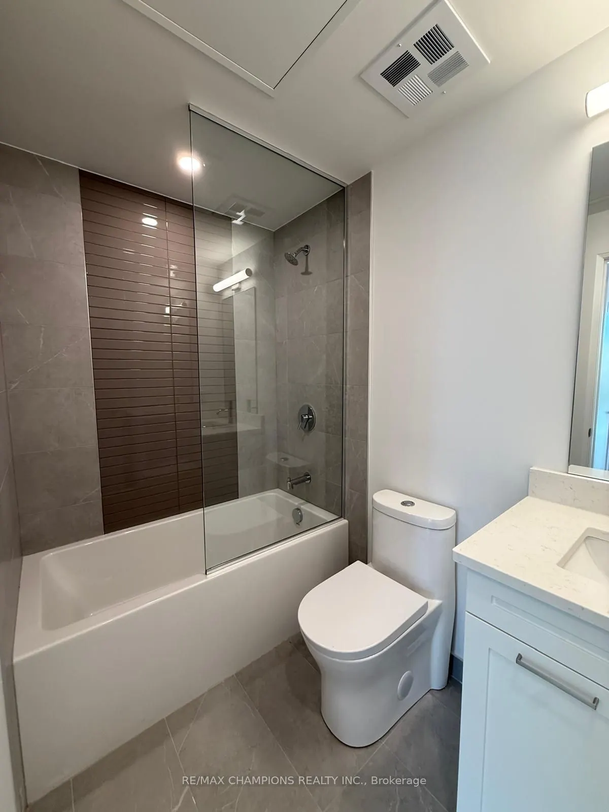 26 Mill Street #209
