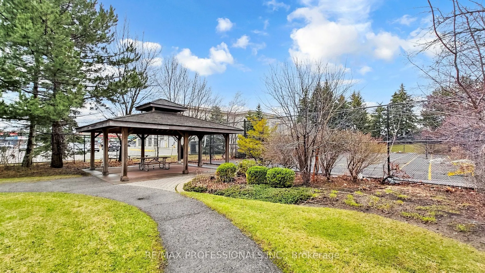 20 Cherrytree Drive #1107