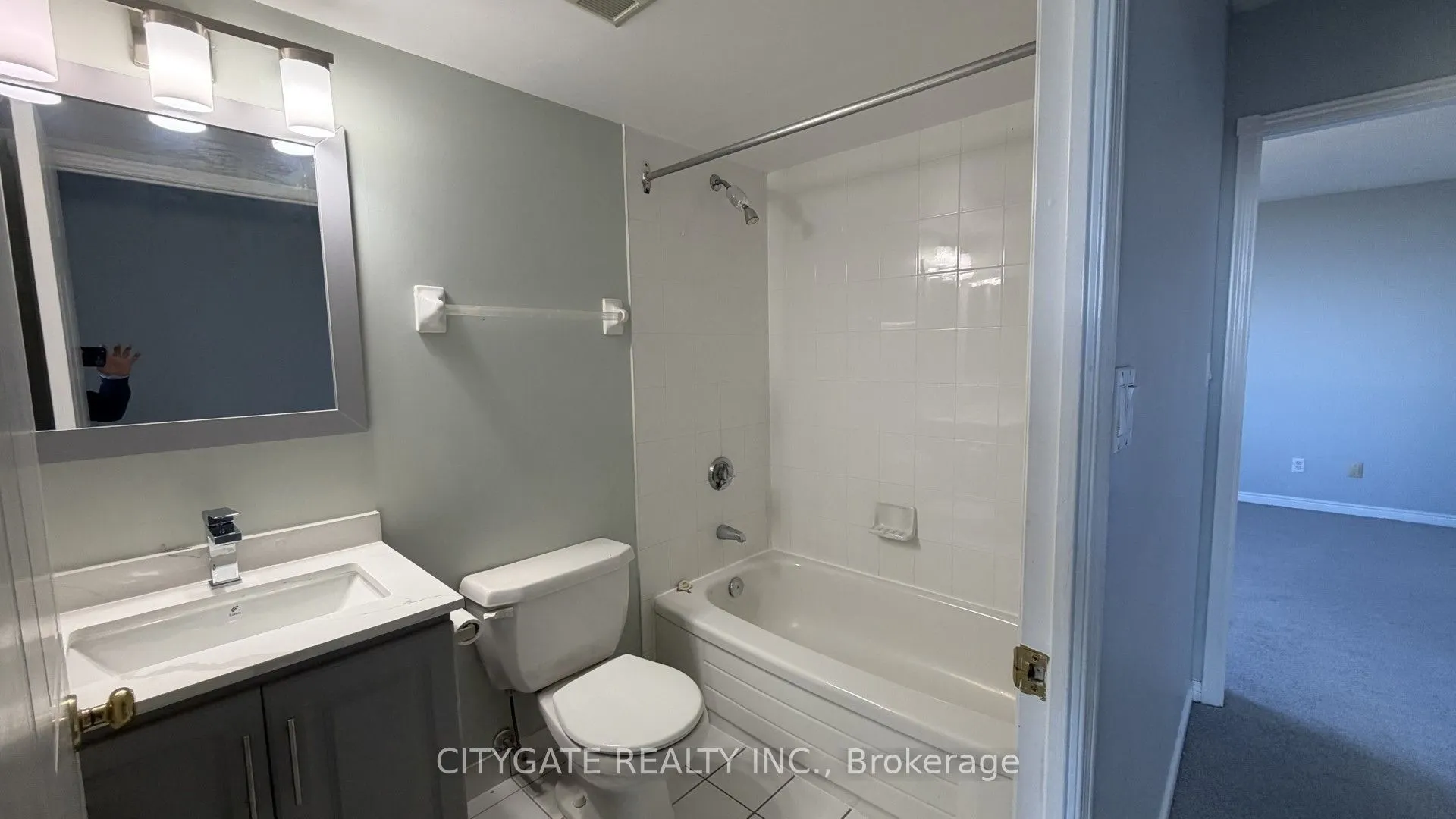 135 Hillcrest Avenue #1111