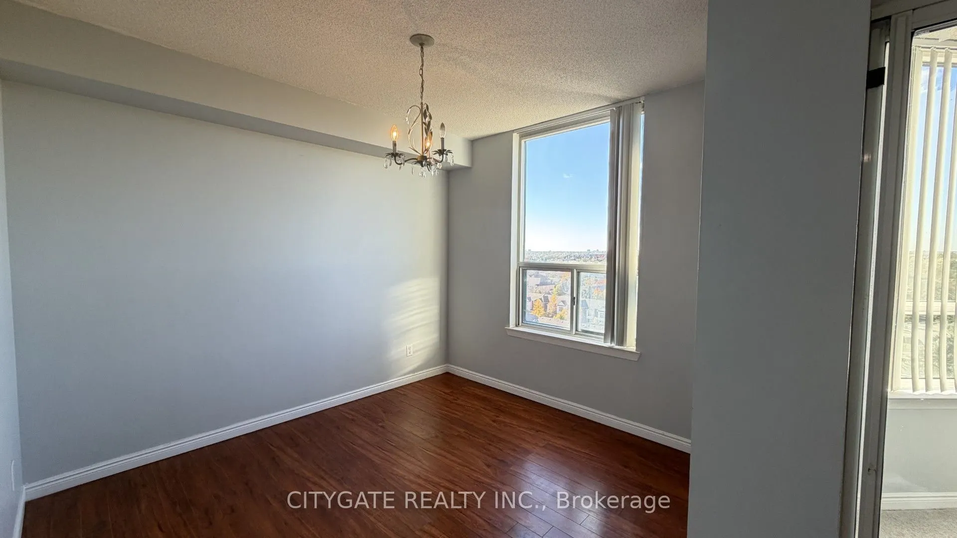 135 Hillcrest Avenue #1111