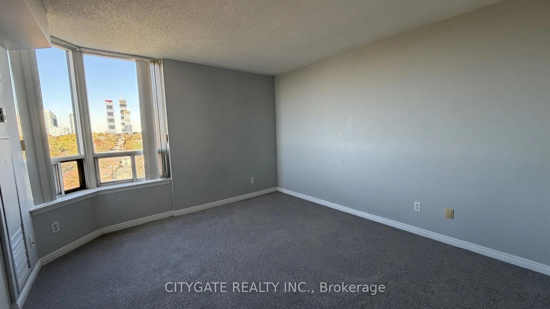 135 Hillcrest Avenue #1111