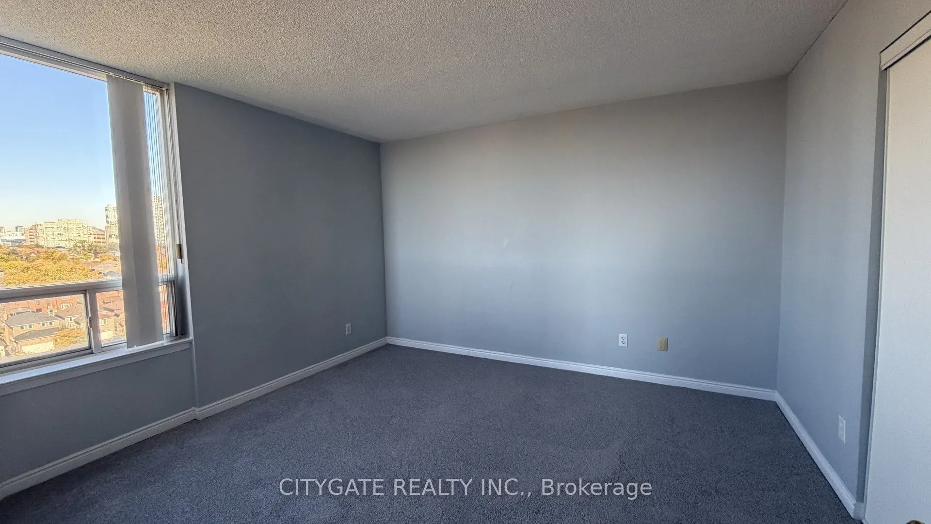 135 Hillcrest Avenue #1111