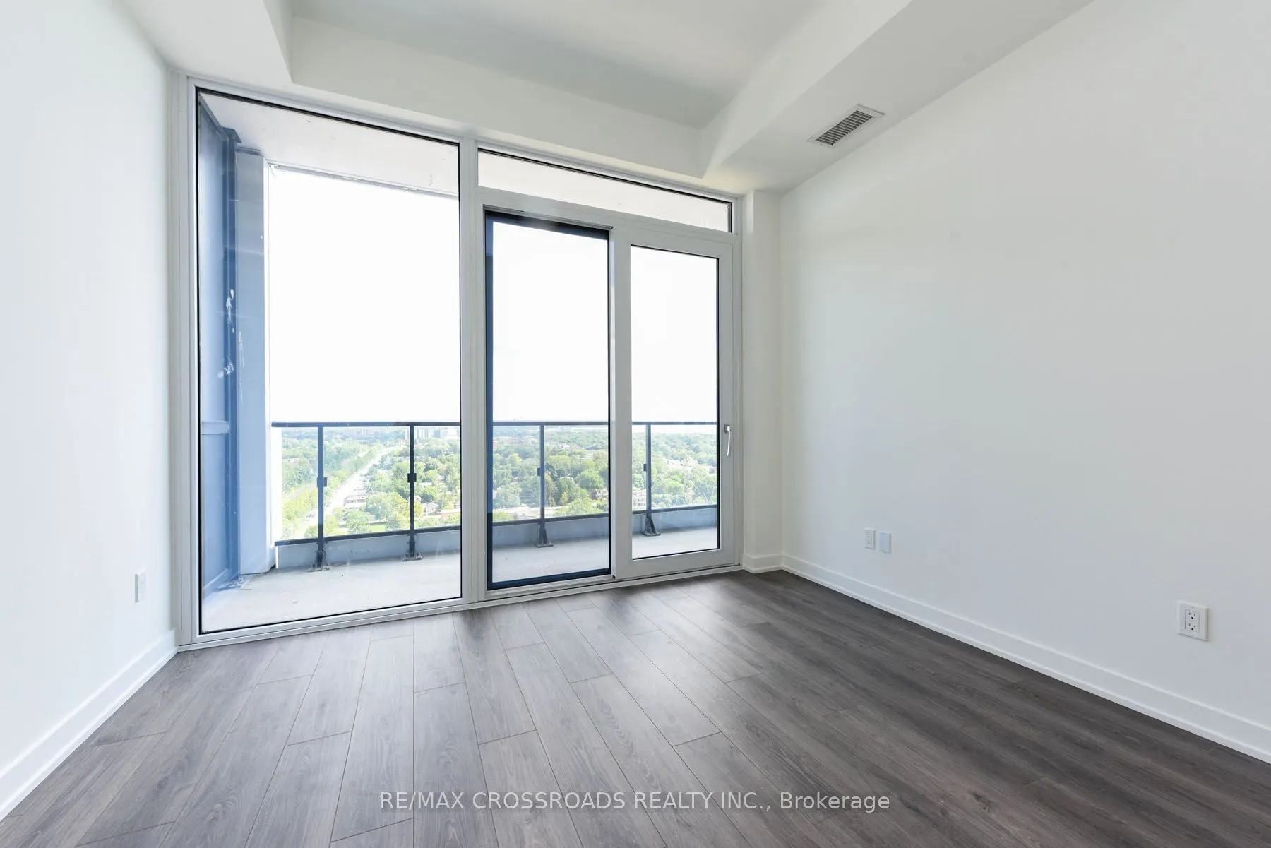 28 Ann Street #1902