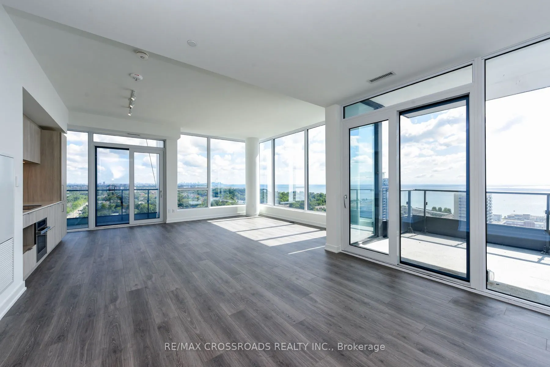28 Ann Street #1902