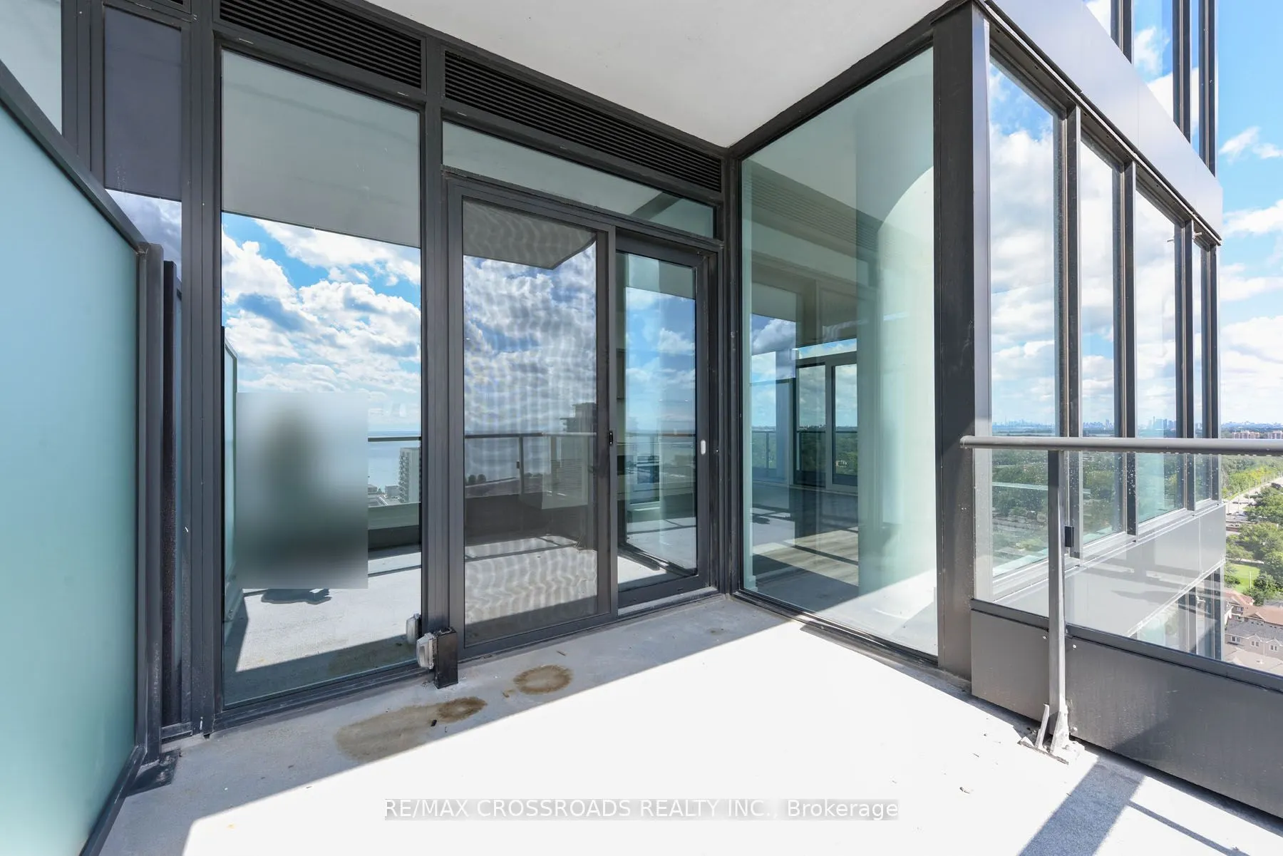 28 Ann Street #1902