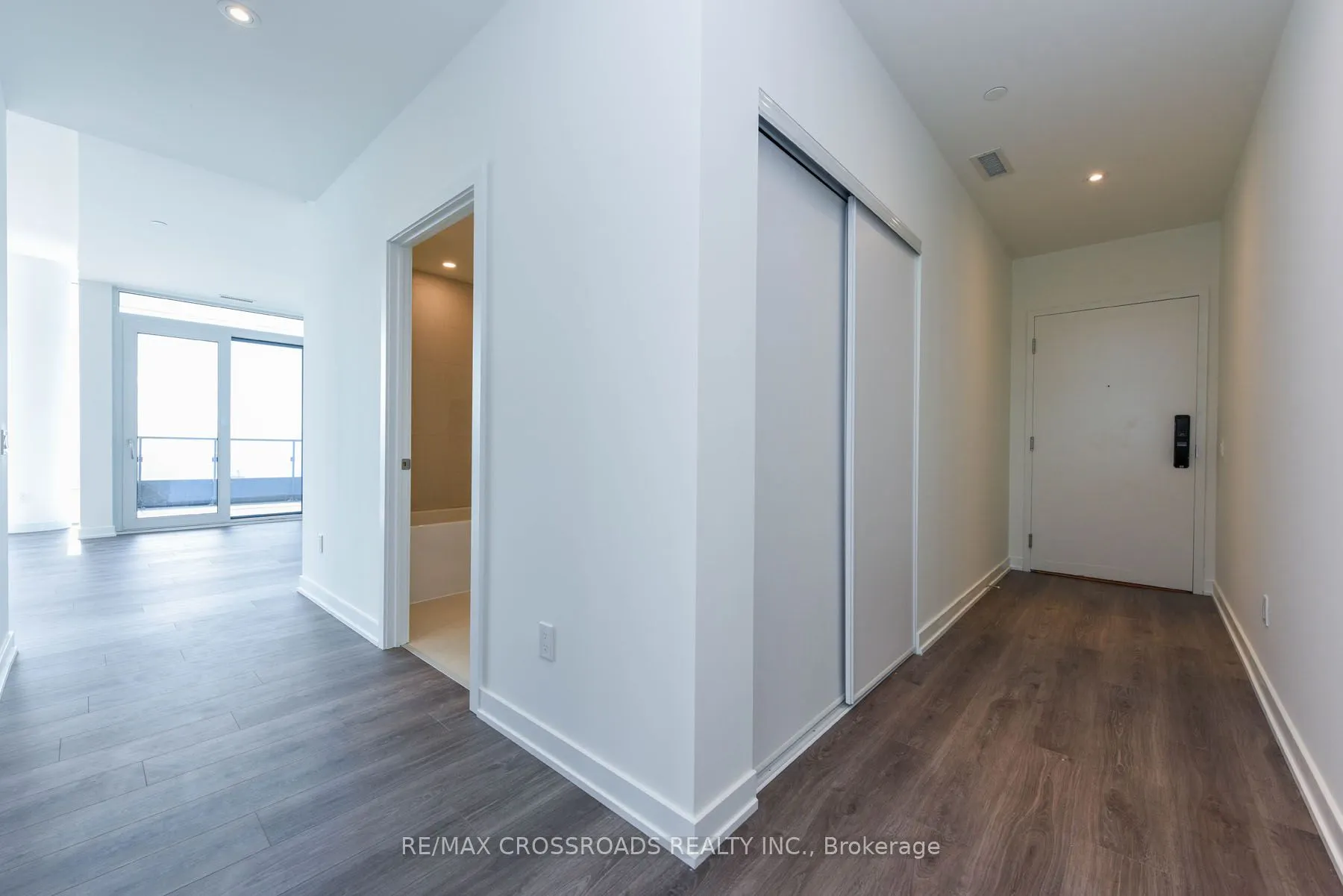 28 Ann Street #1902