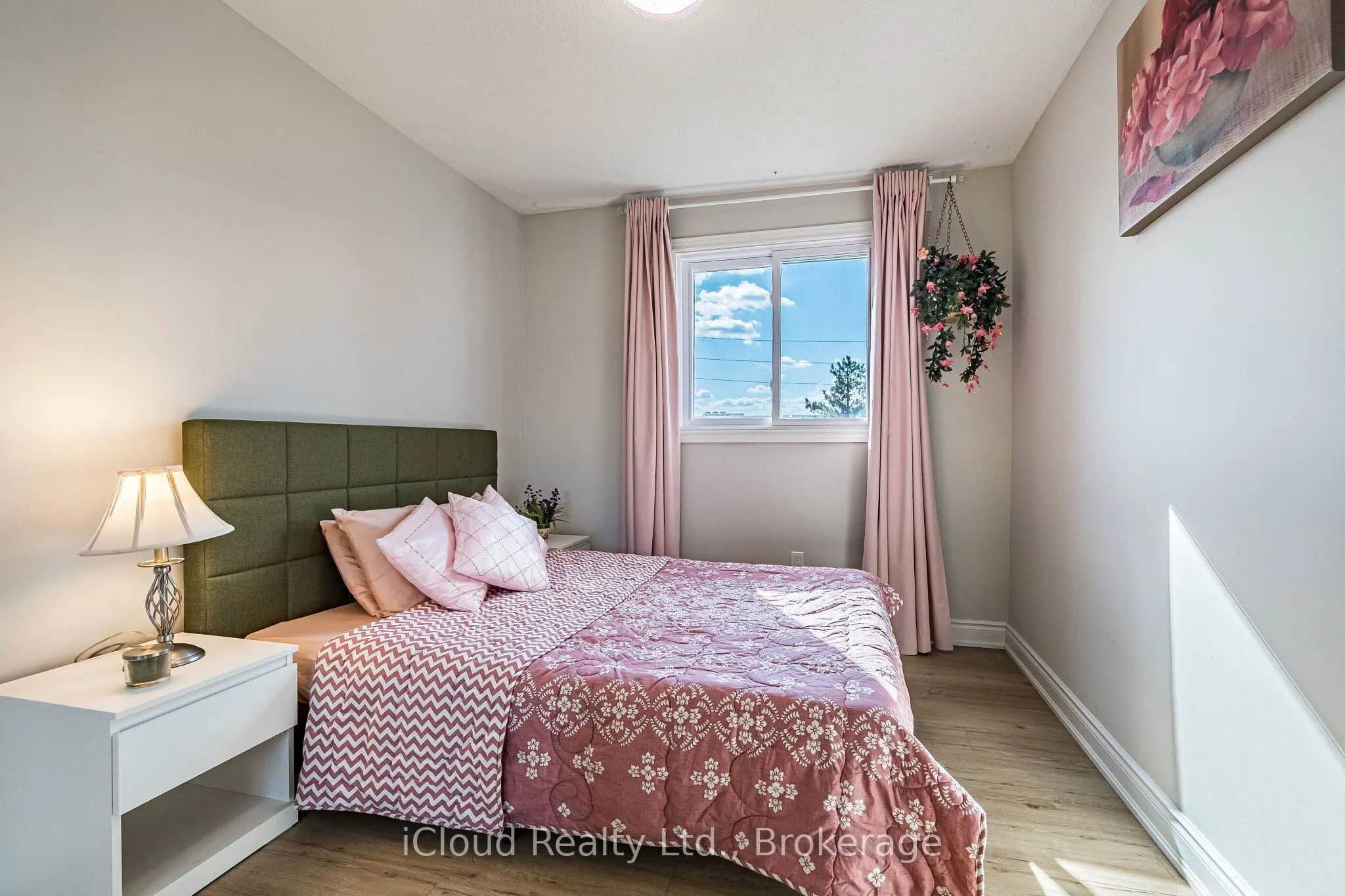 479 Ontario Street N #59