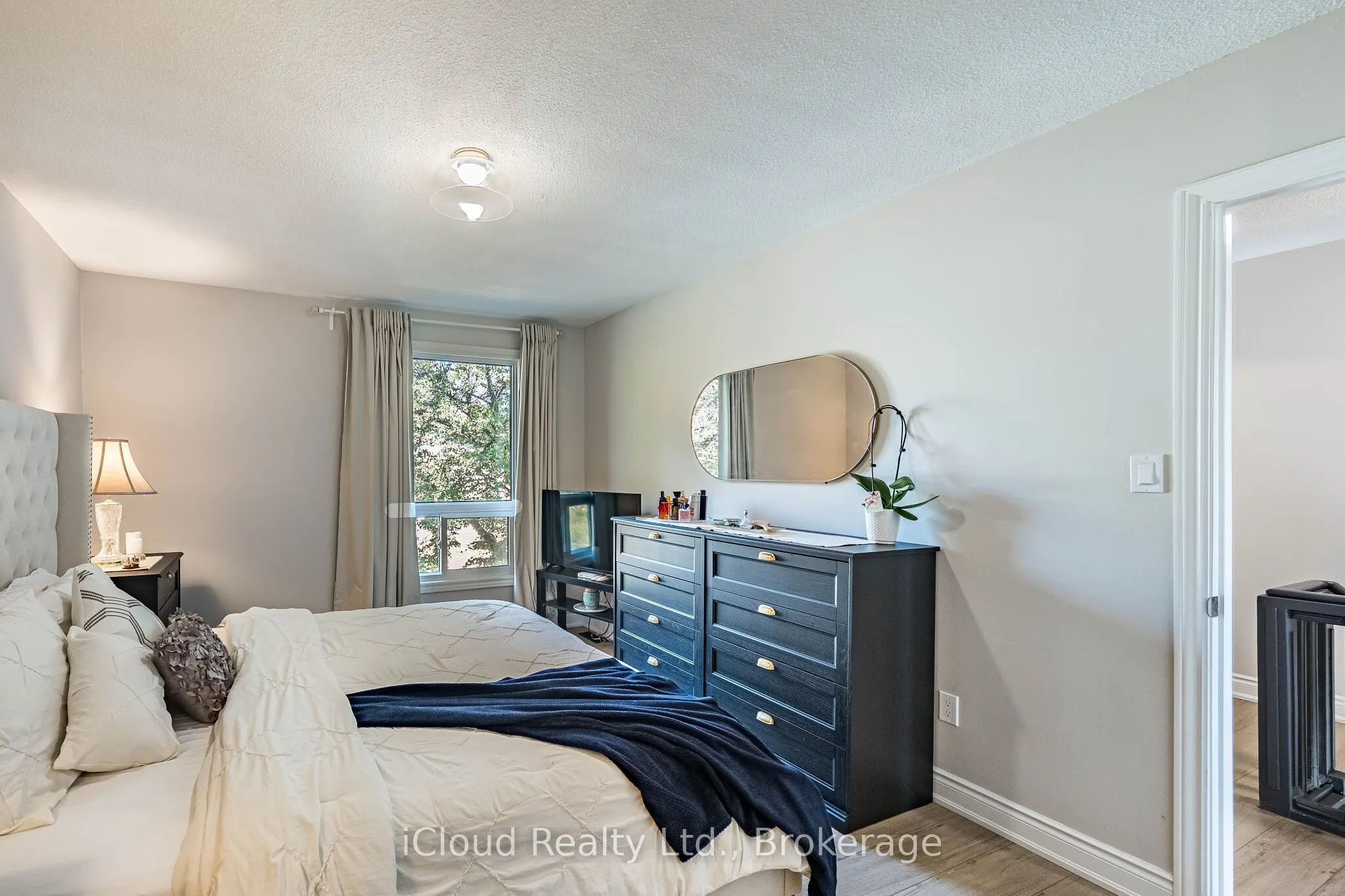 479 Ontario Street N #59