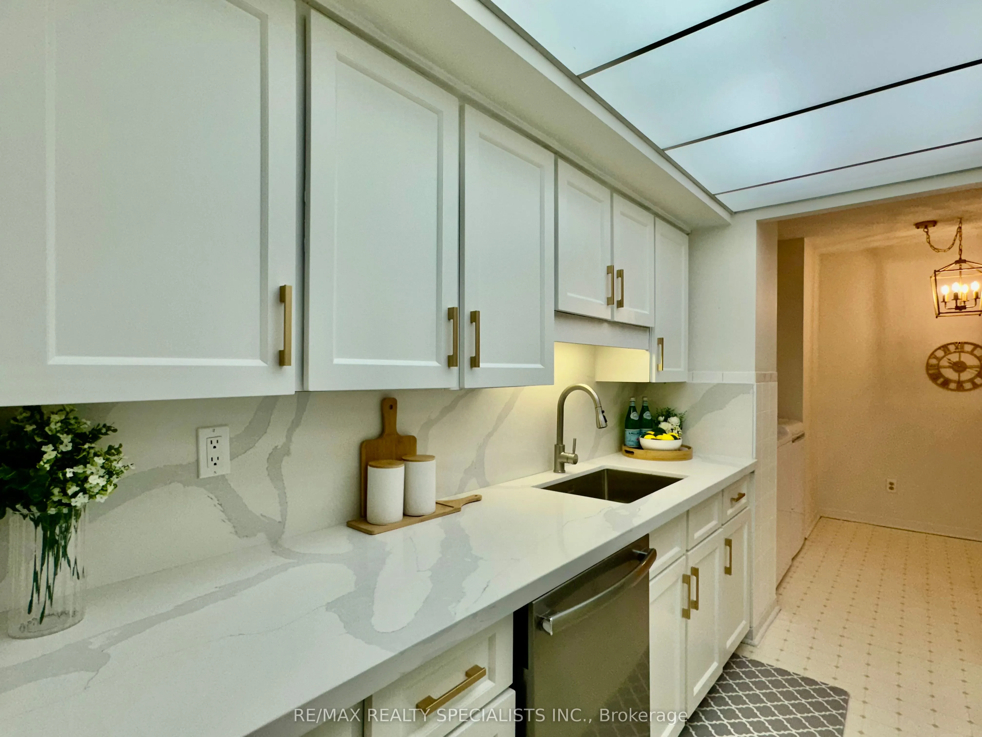 1300 Bloor Street #509