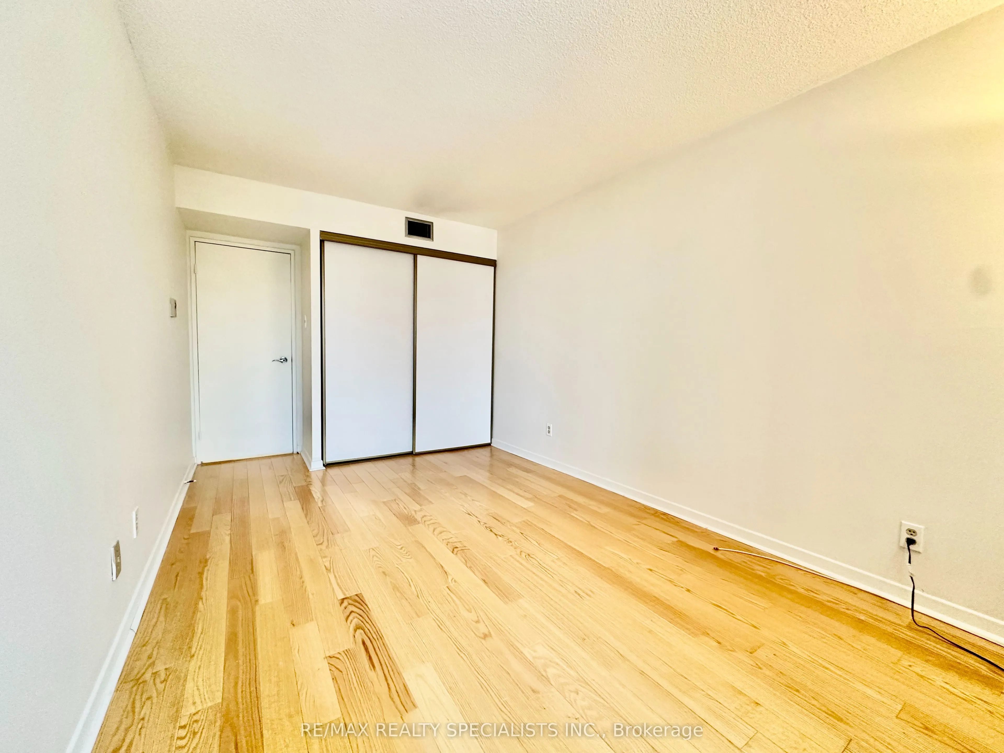 1300 Bloor Street #509
