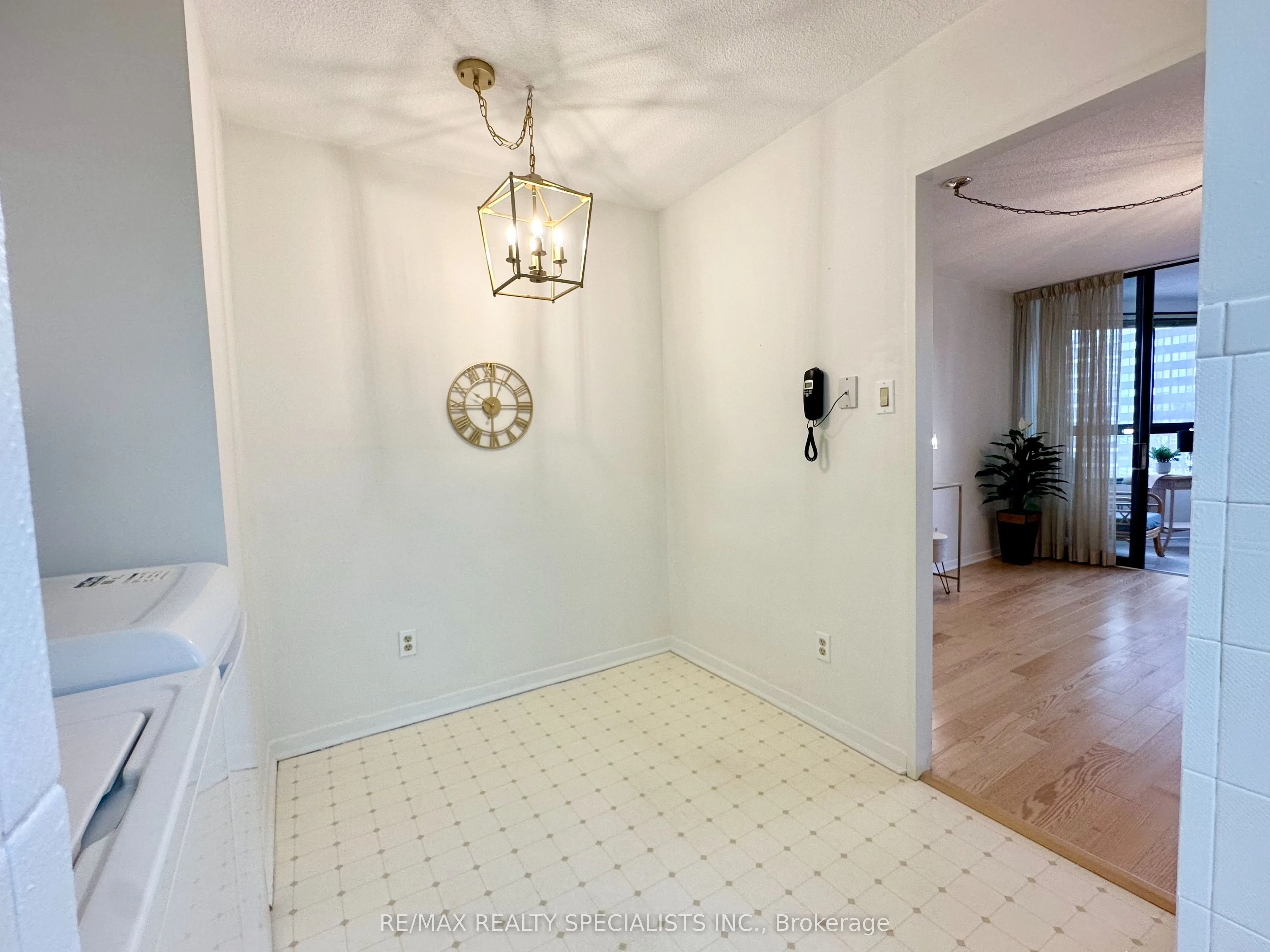 1300 Bloor Street #509