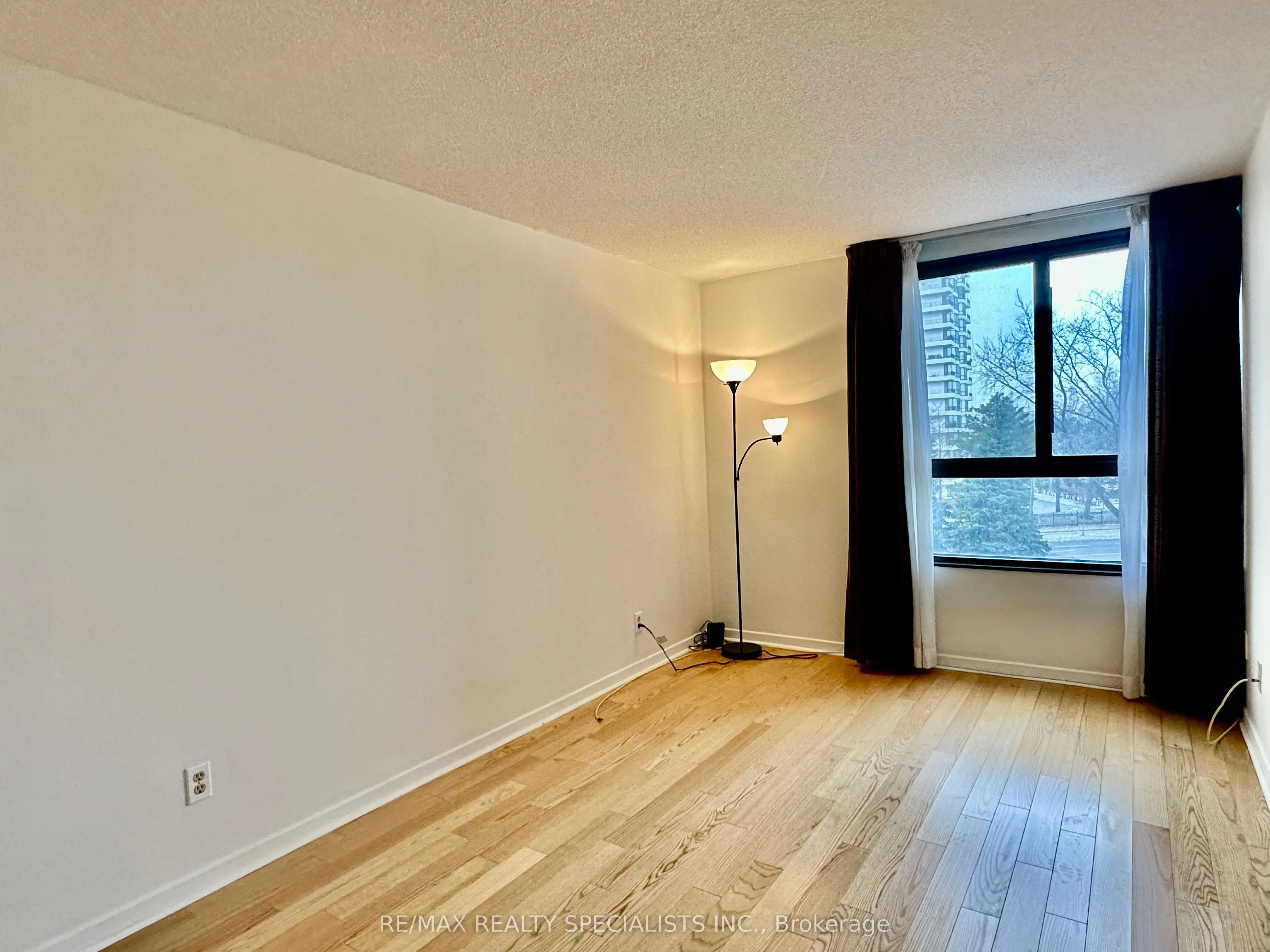 1300 Bloor Street #509