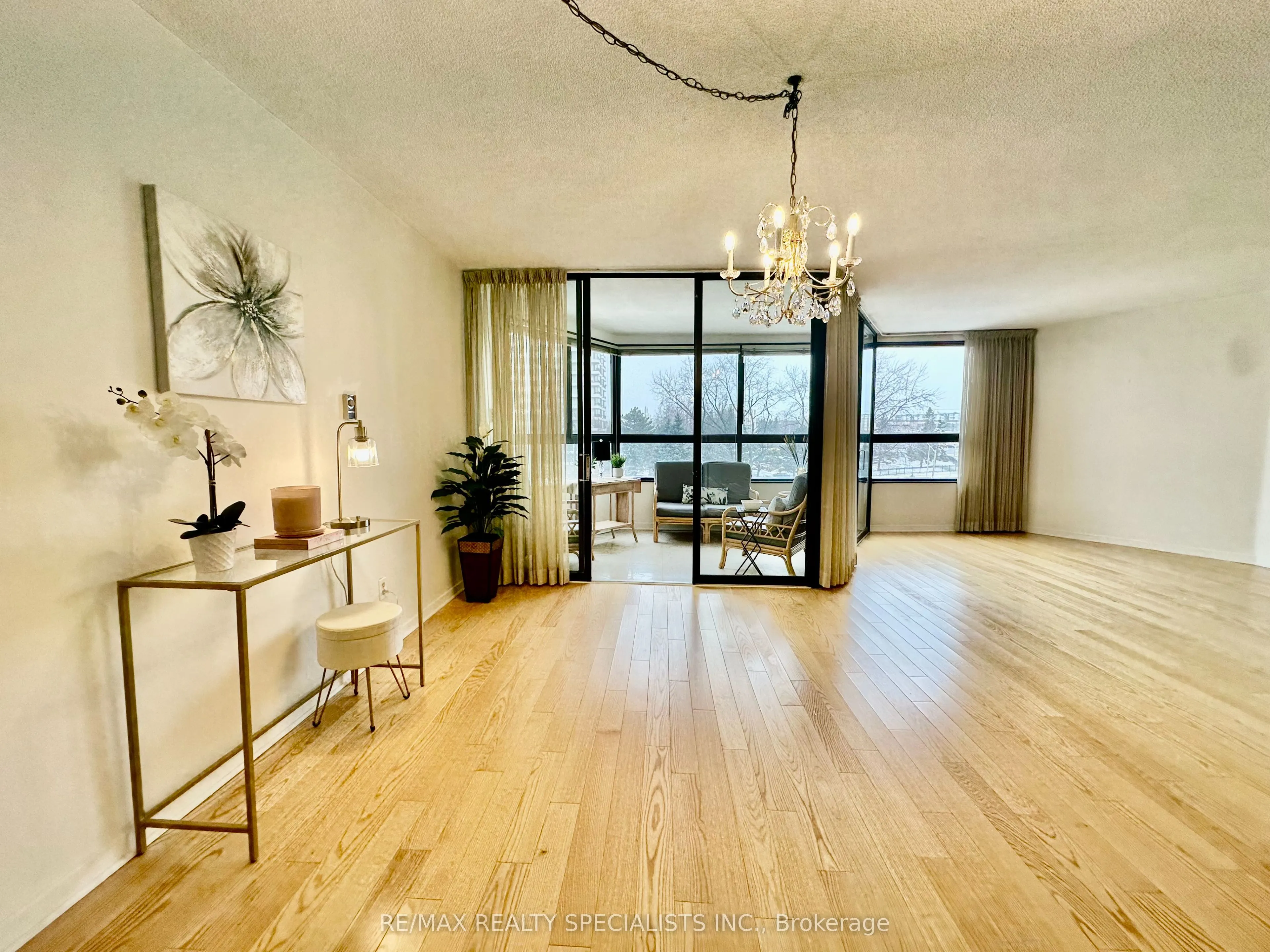 1300 Bloor Street #509
