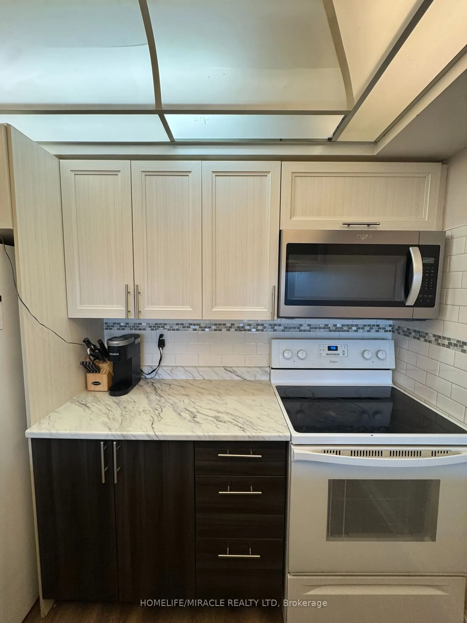 24 Hanover Road #406