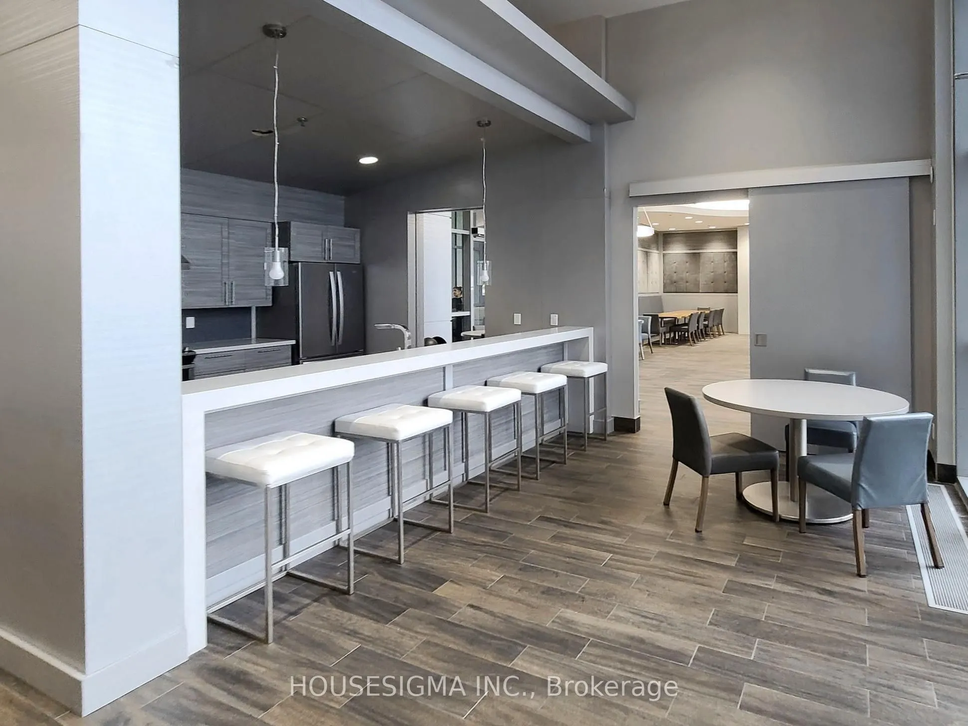 2093 Fairview Street #201