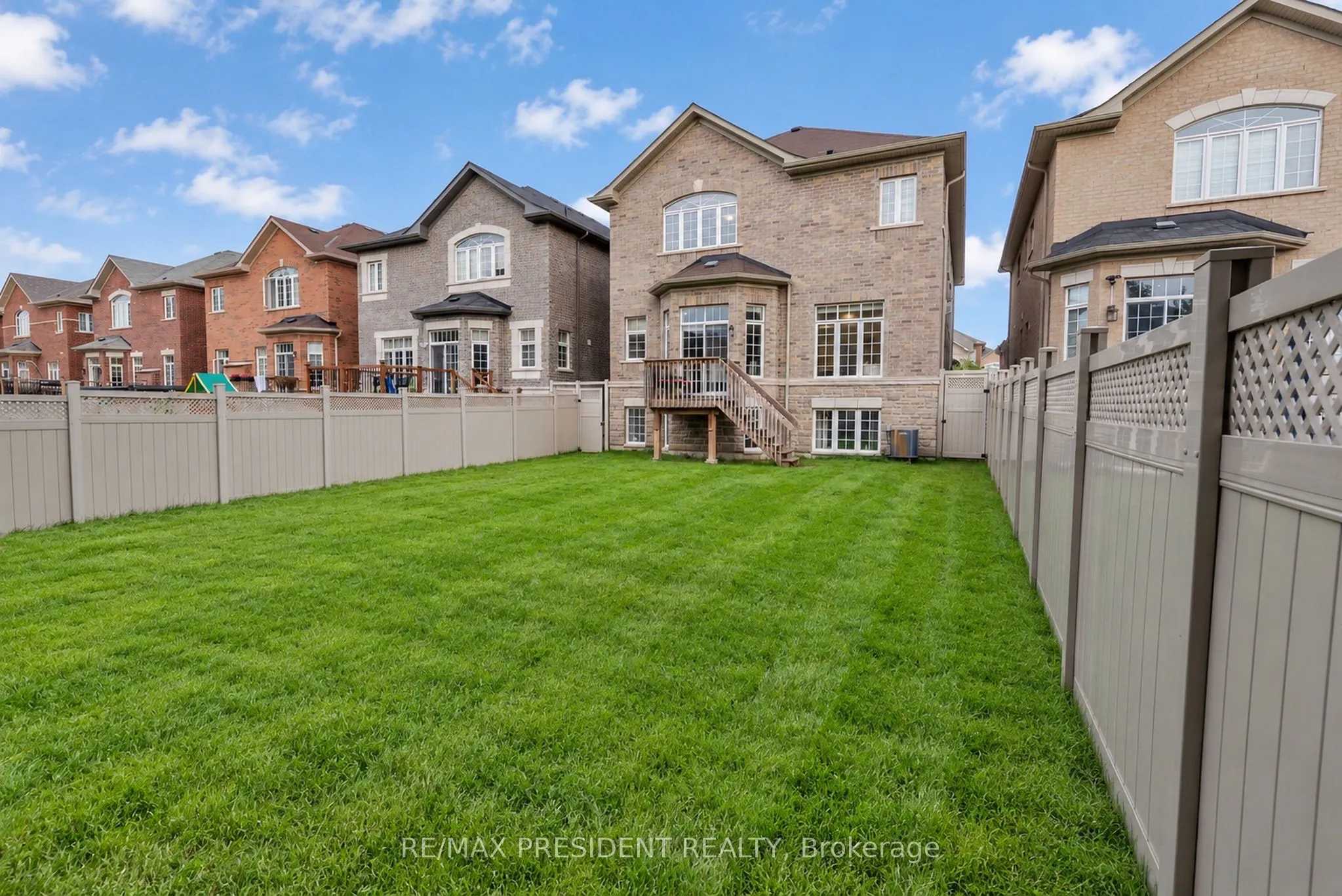 31 Monarch Drive