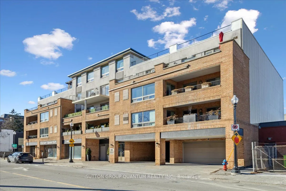 151 Robinson Street #401