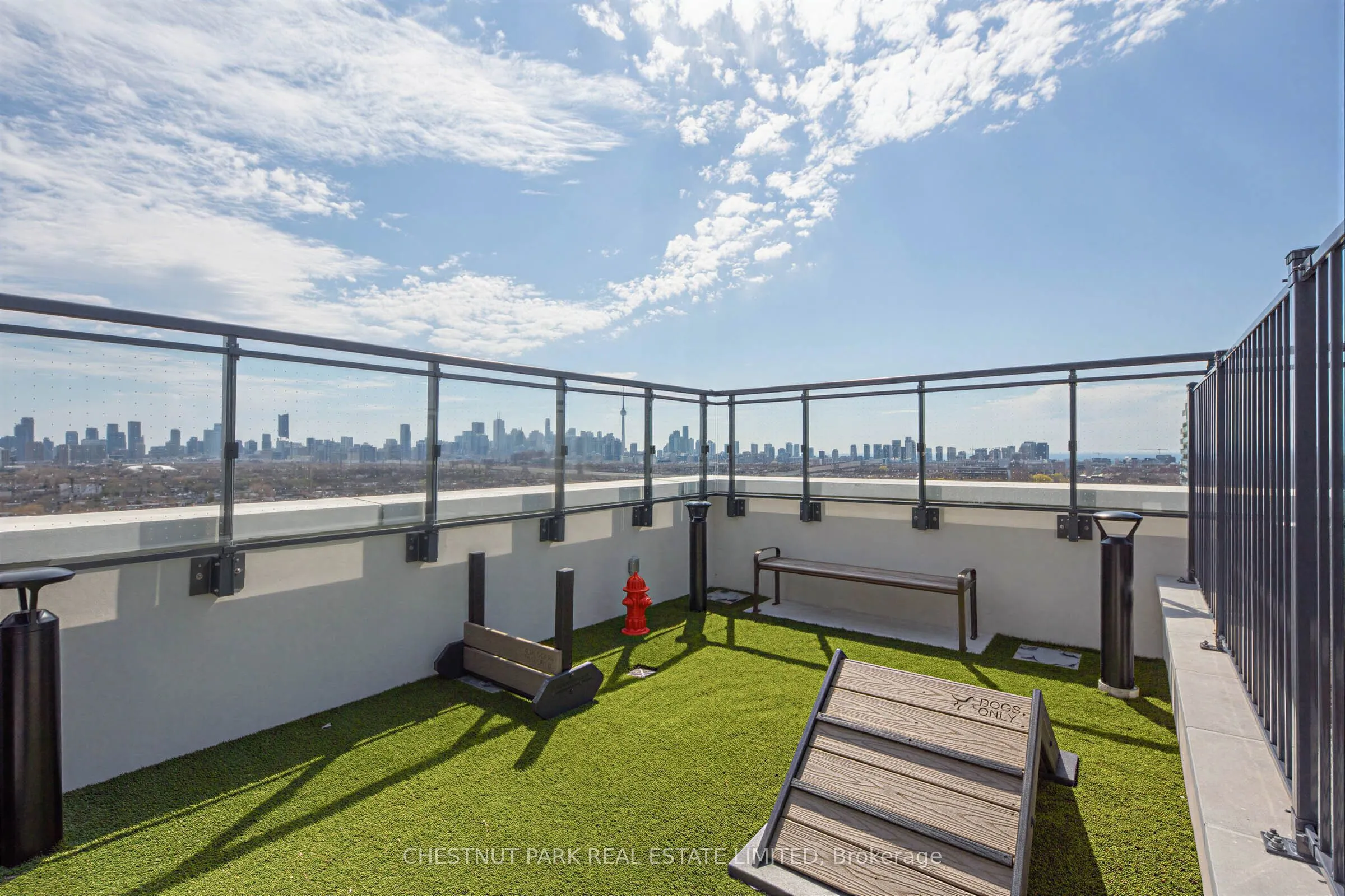758 Dovercourt Road #1101