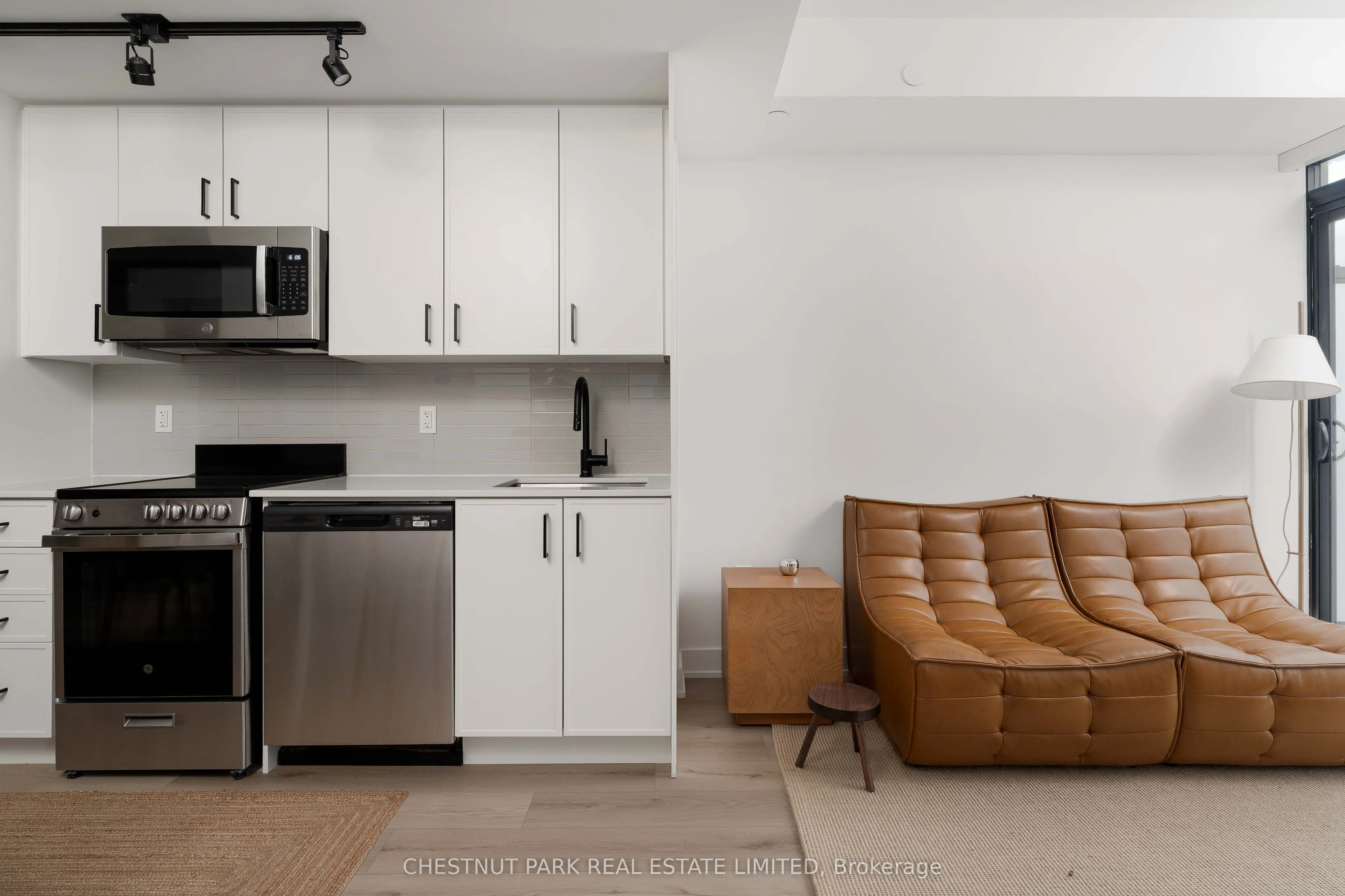 758 Dovercourt Road #1101