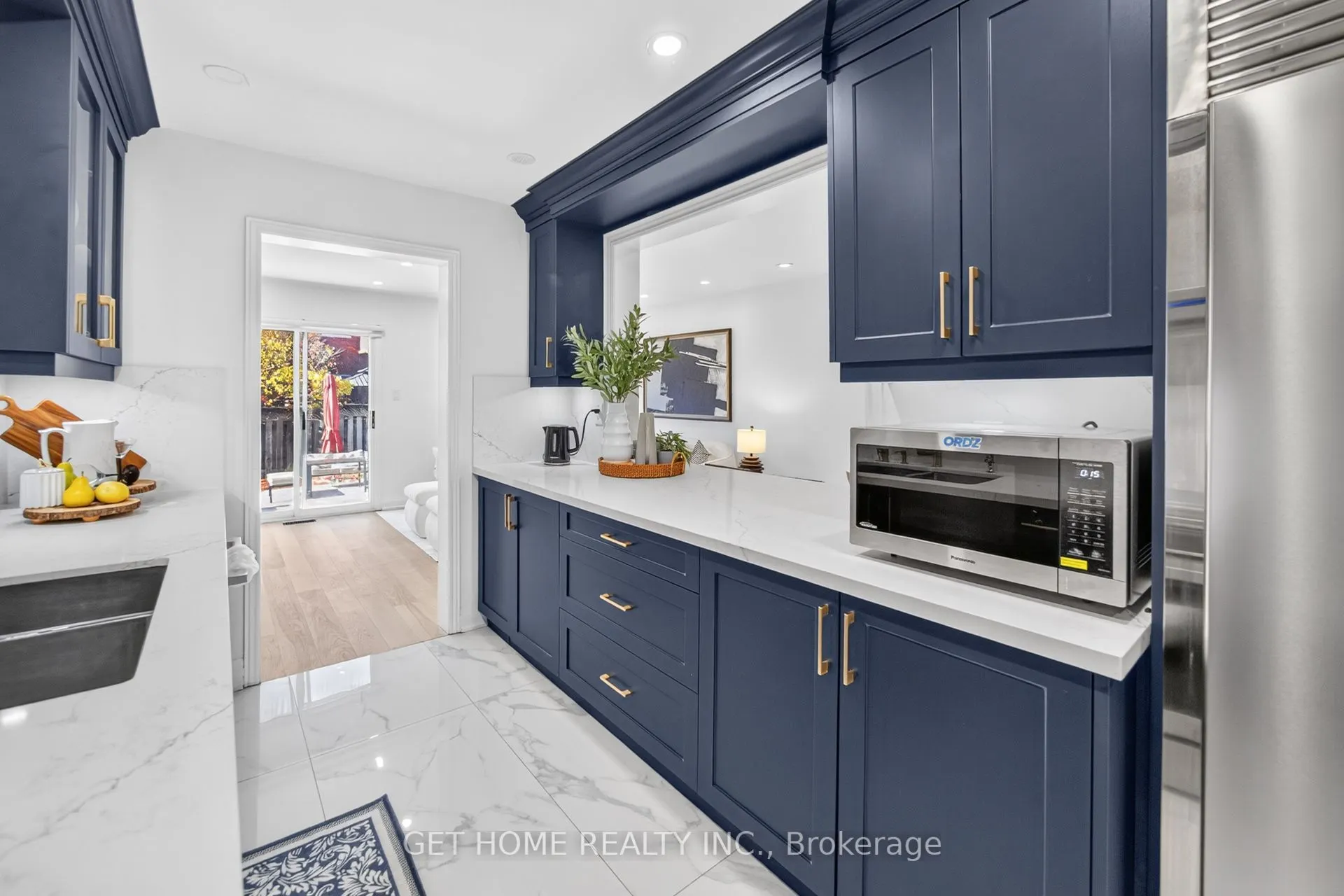 3883 Densbury Drive
