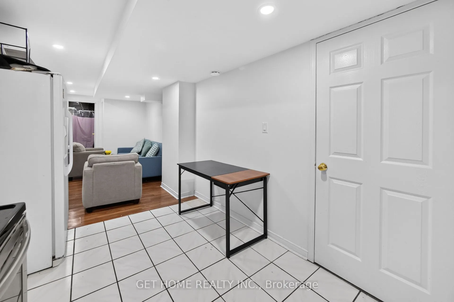 3883 Densbury Drive