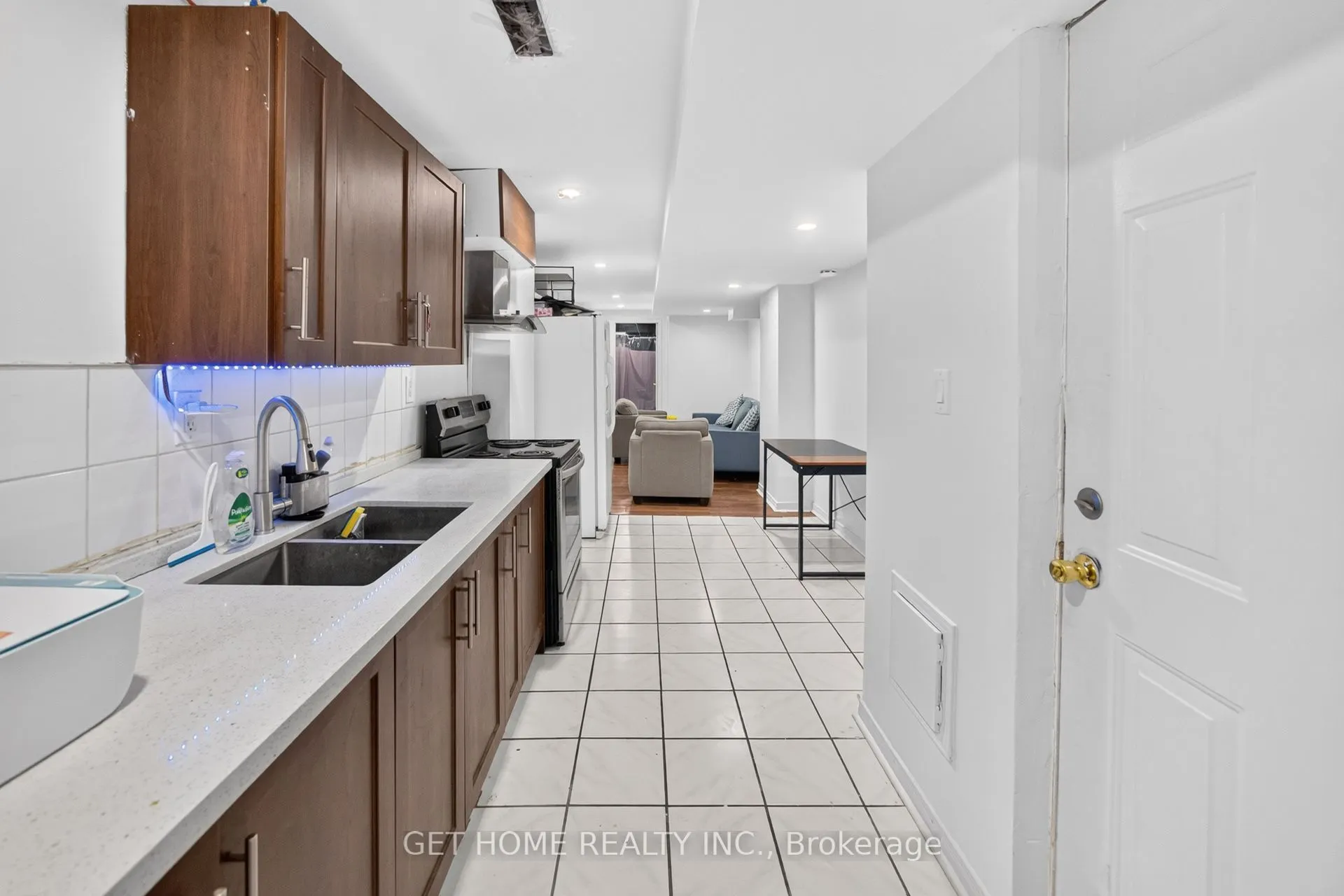 3883 Densbury Drive