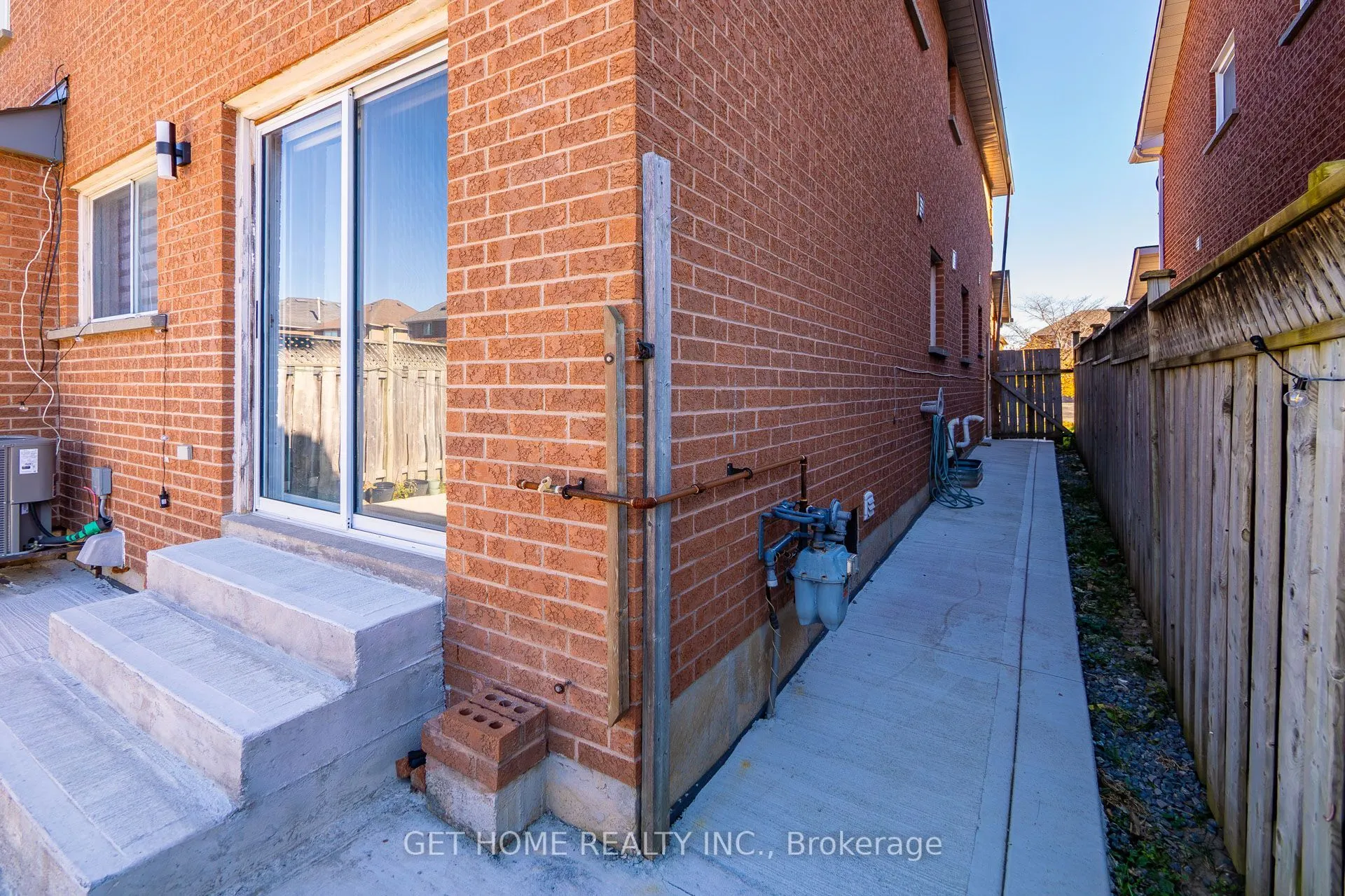 3883 Densbury Drive