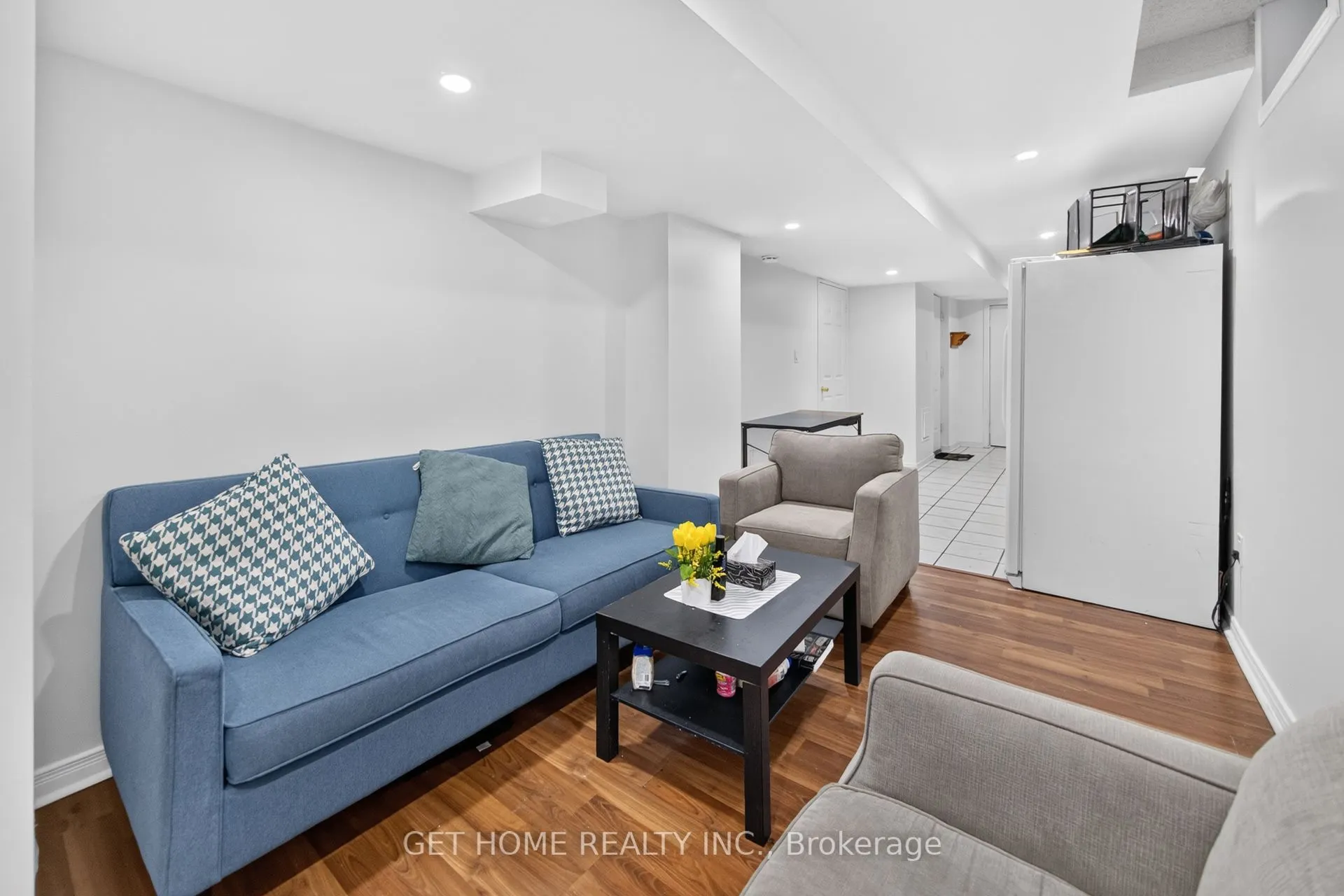3883 Densbury Drive