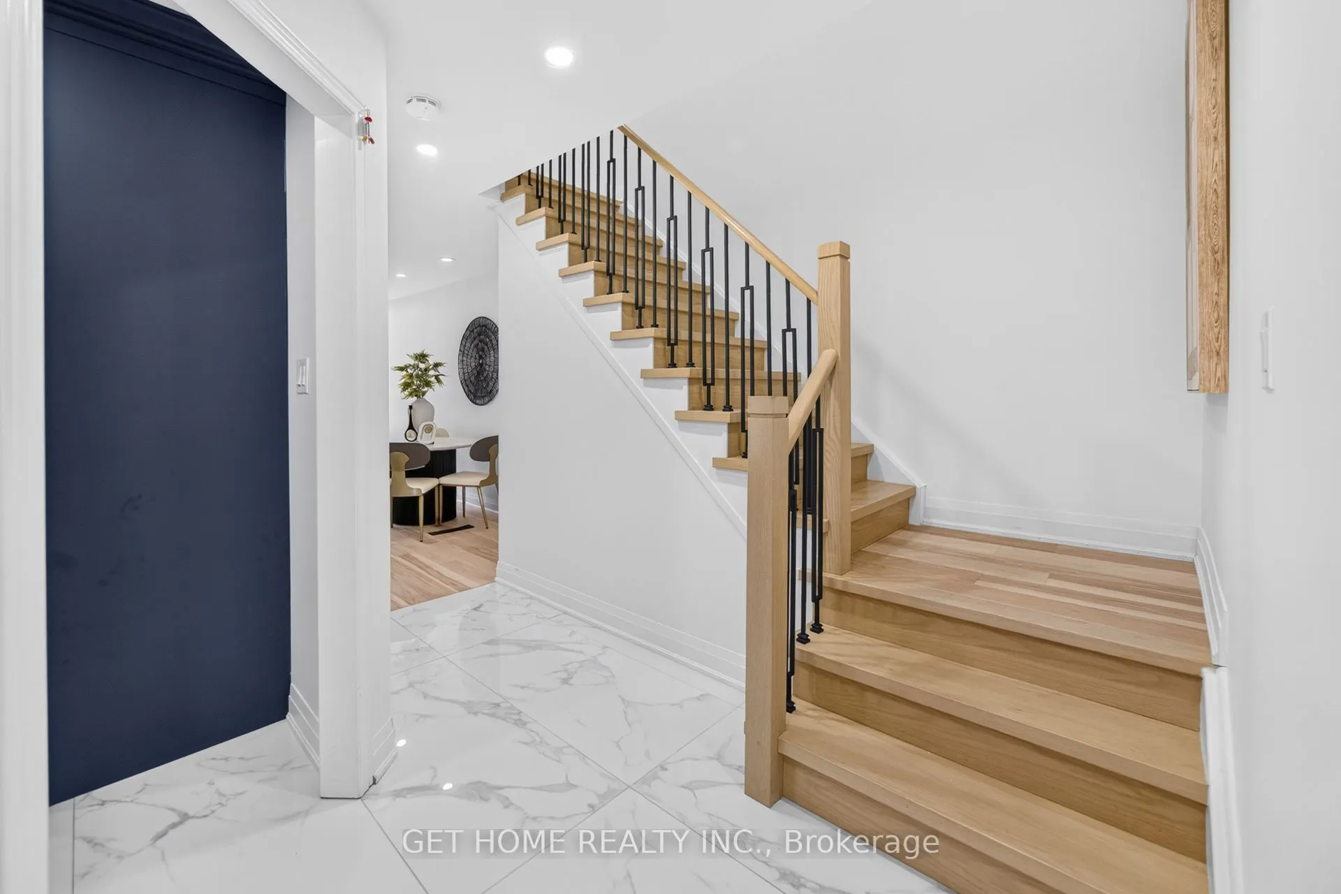 3883 Densbury Drive