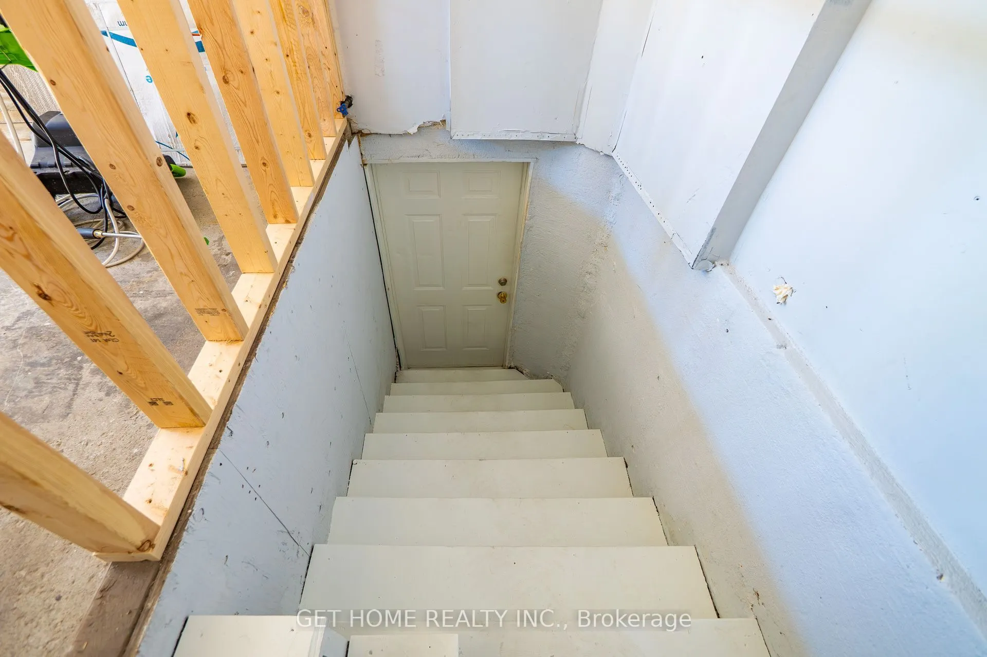 3883 Densbury Drive