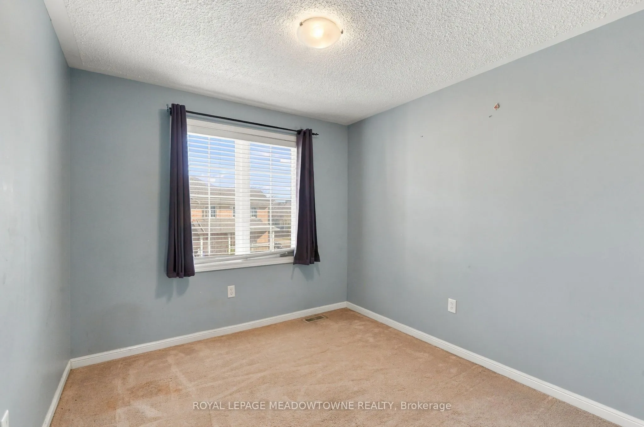 844 Luxton Drive