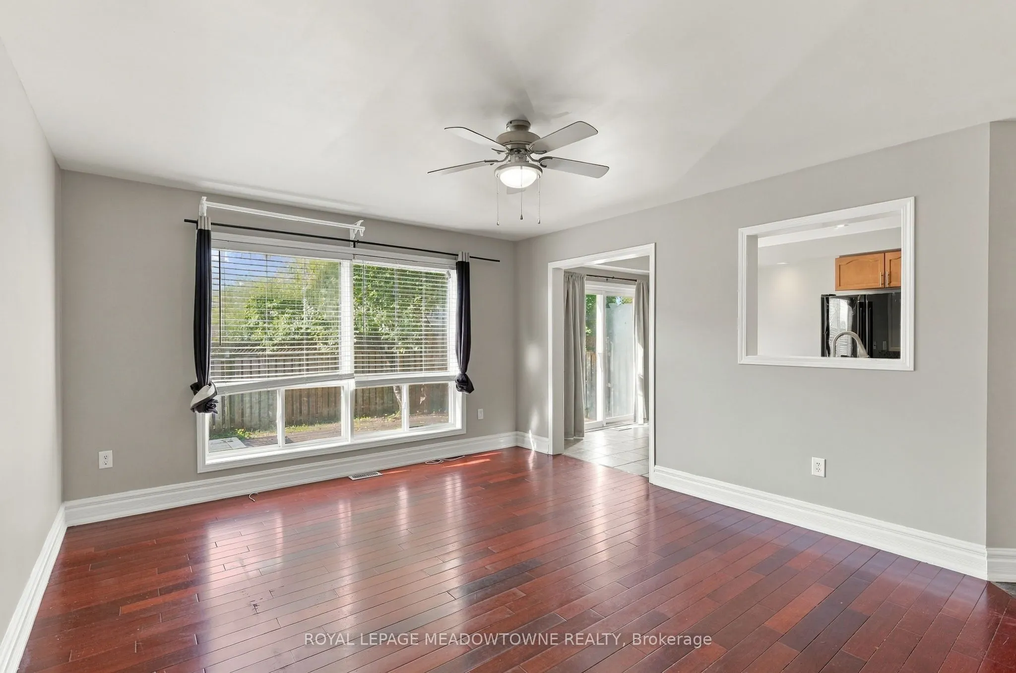 844 Luxton Drive