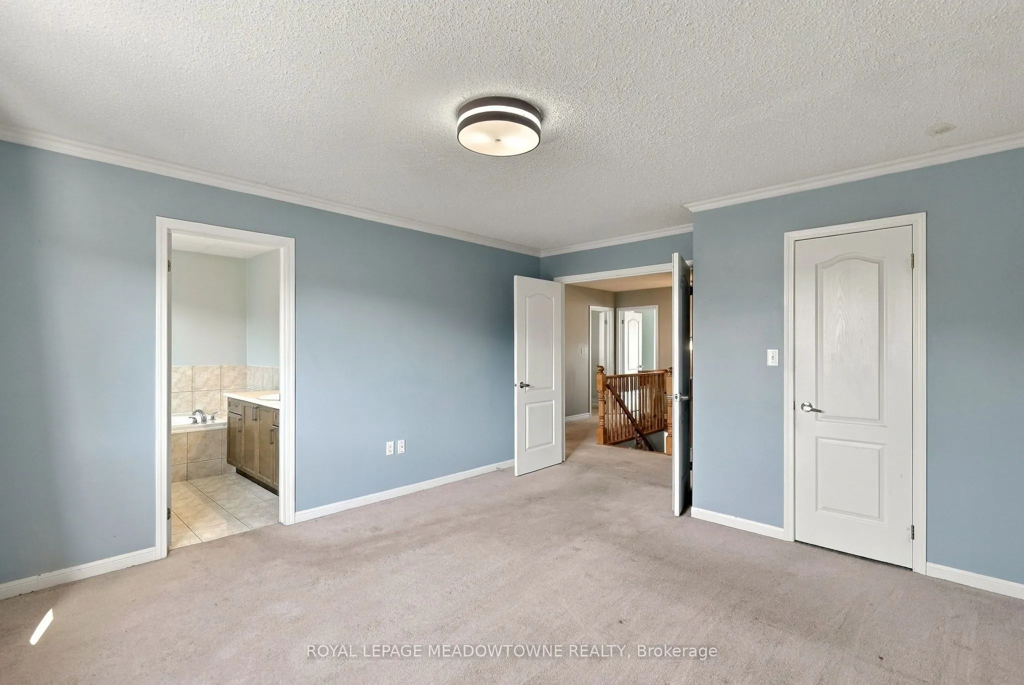 844 Luxton Drive