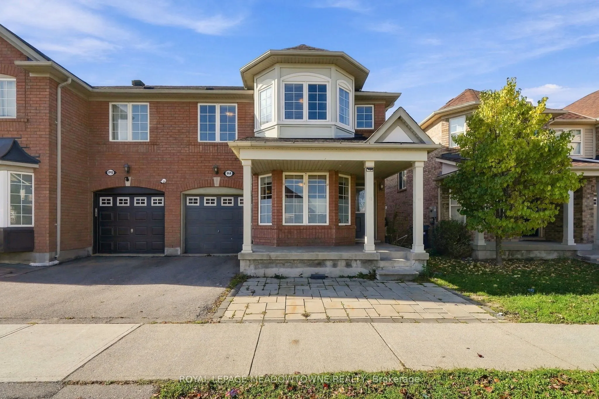 844 Luxton Drive