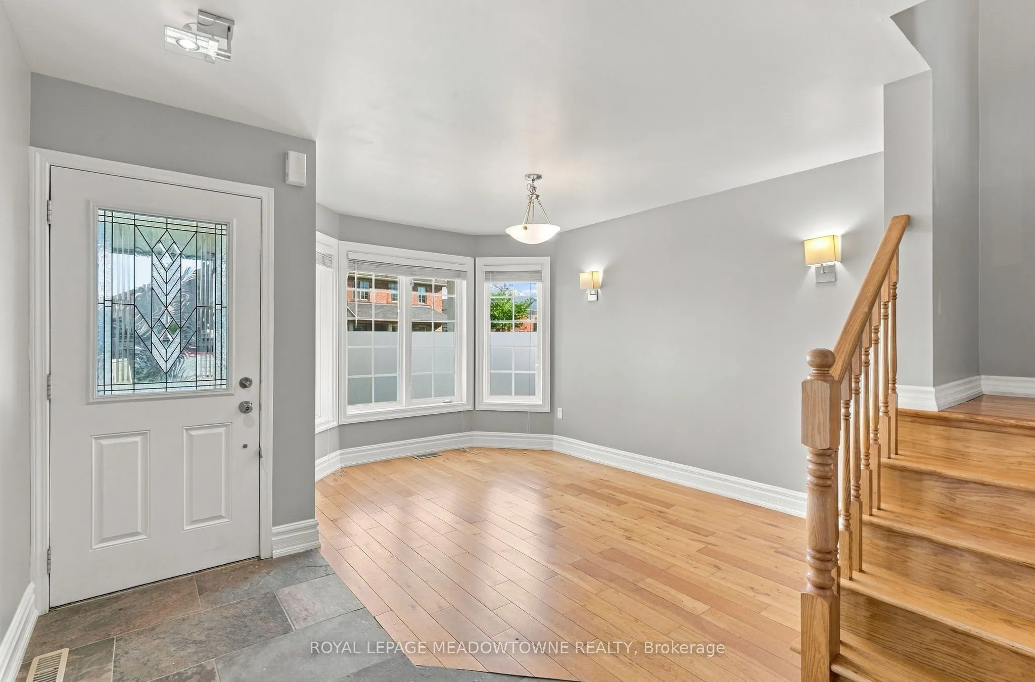 844 Luxton Drive