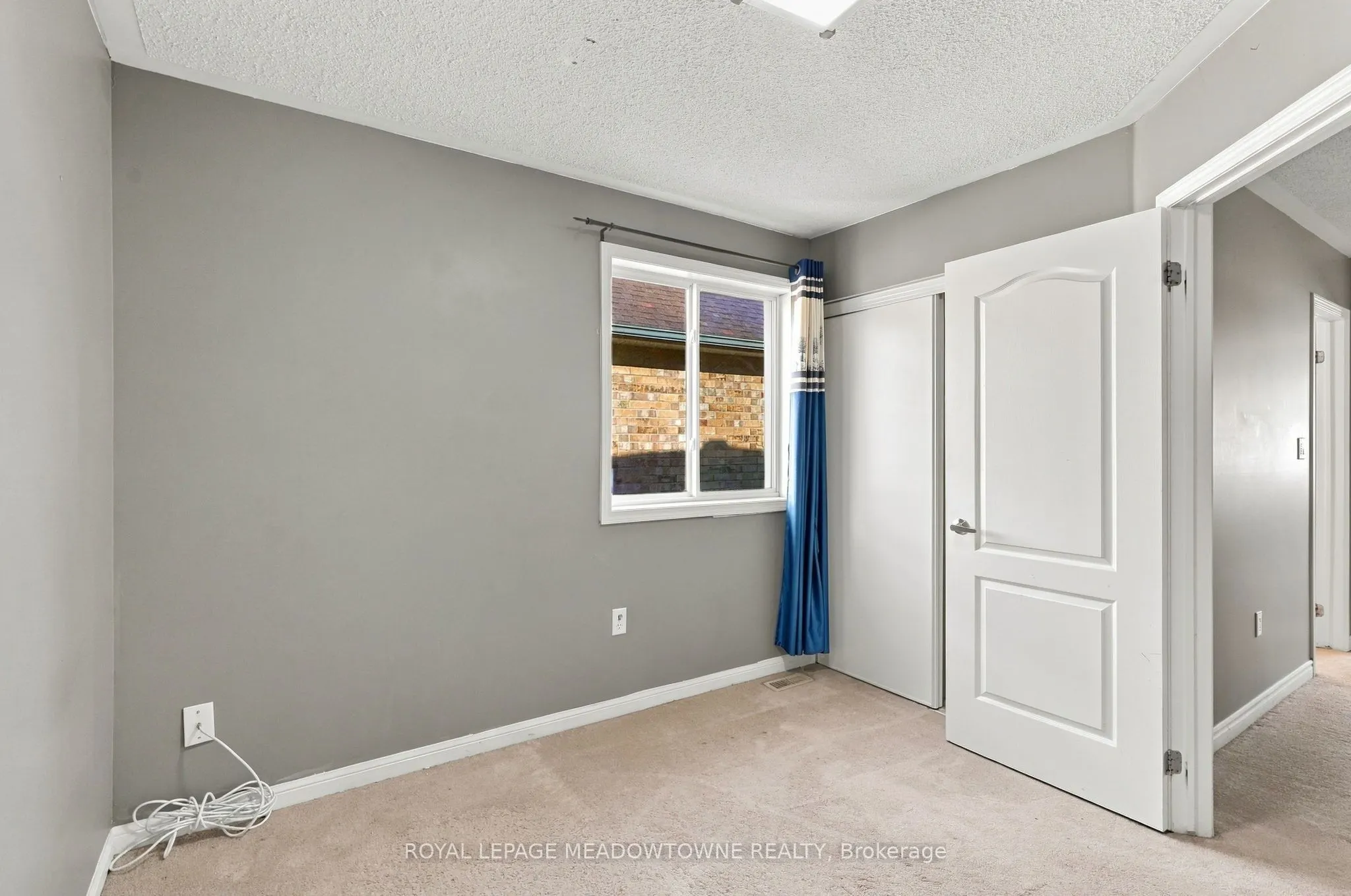 844 Luxton Drive