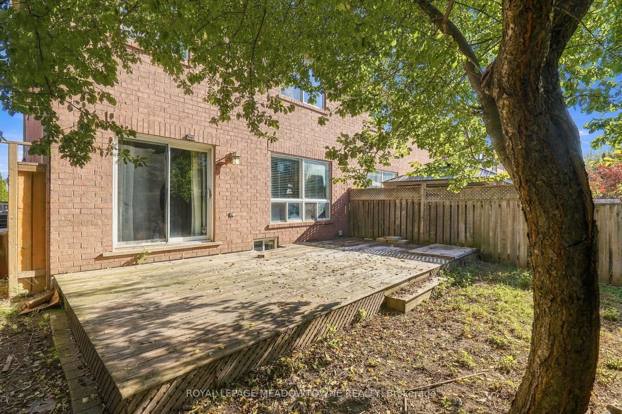 844 Luxton Drive