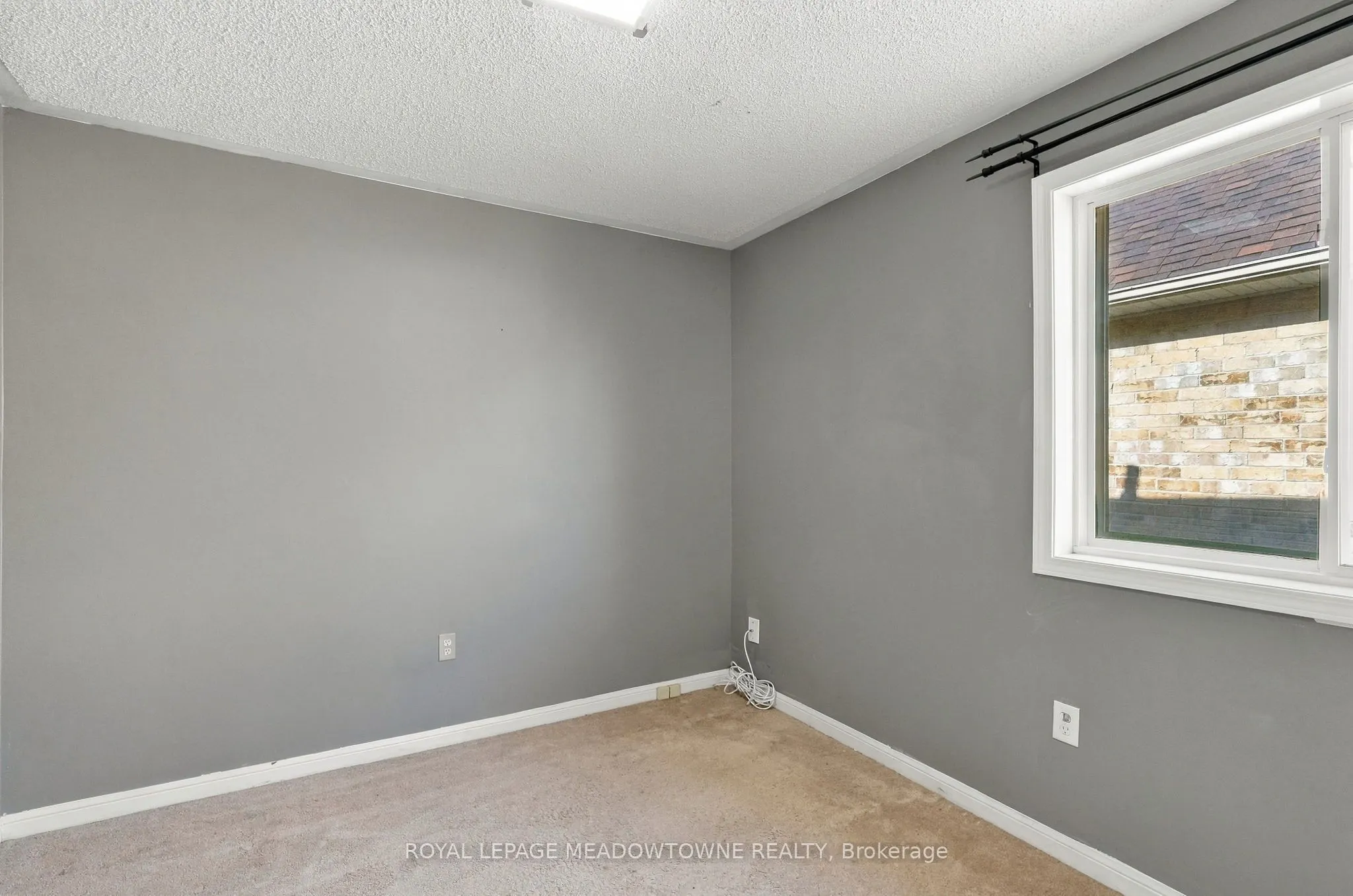 844 Luxton Drive