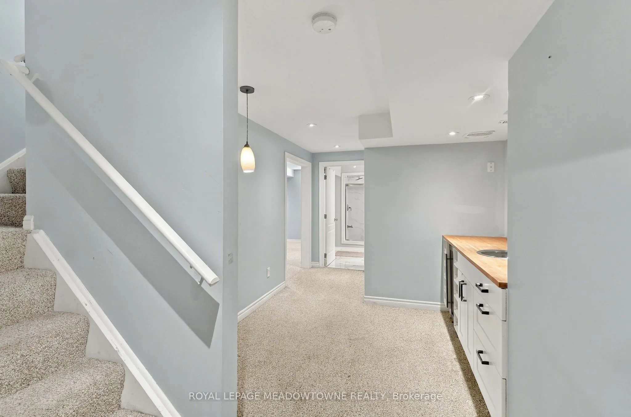 844 Luxton Drive