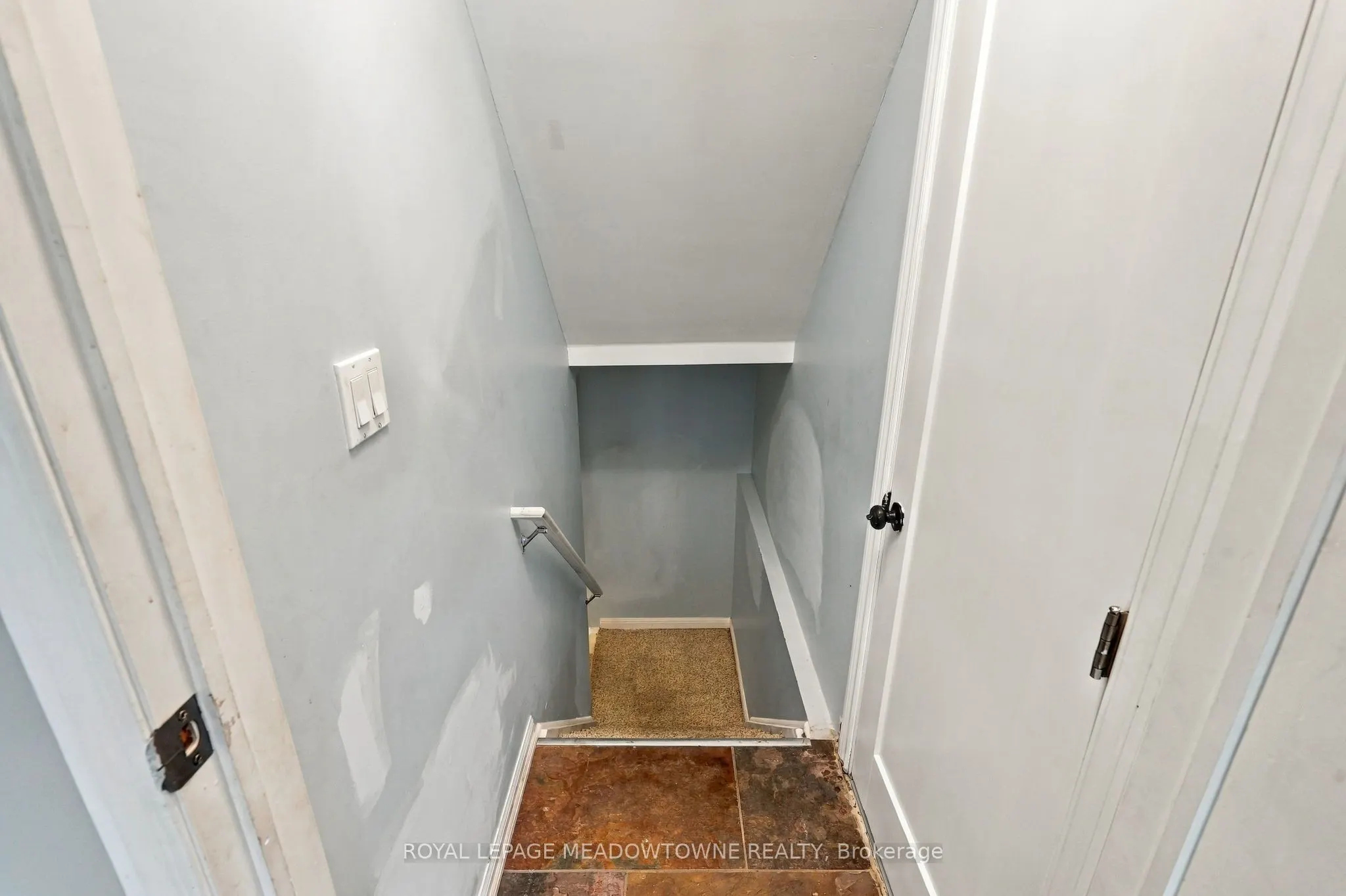 844 Luxton Drive