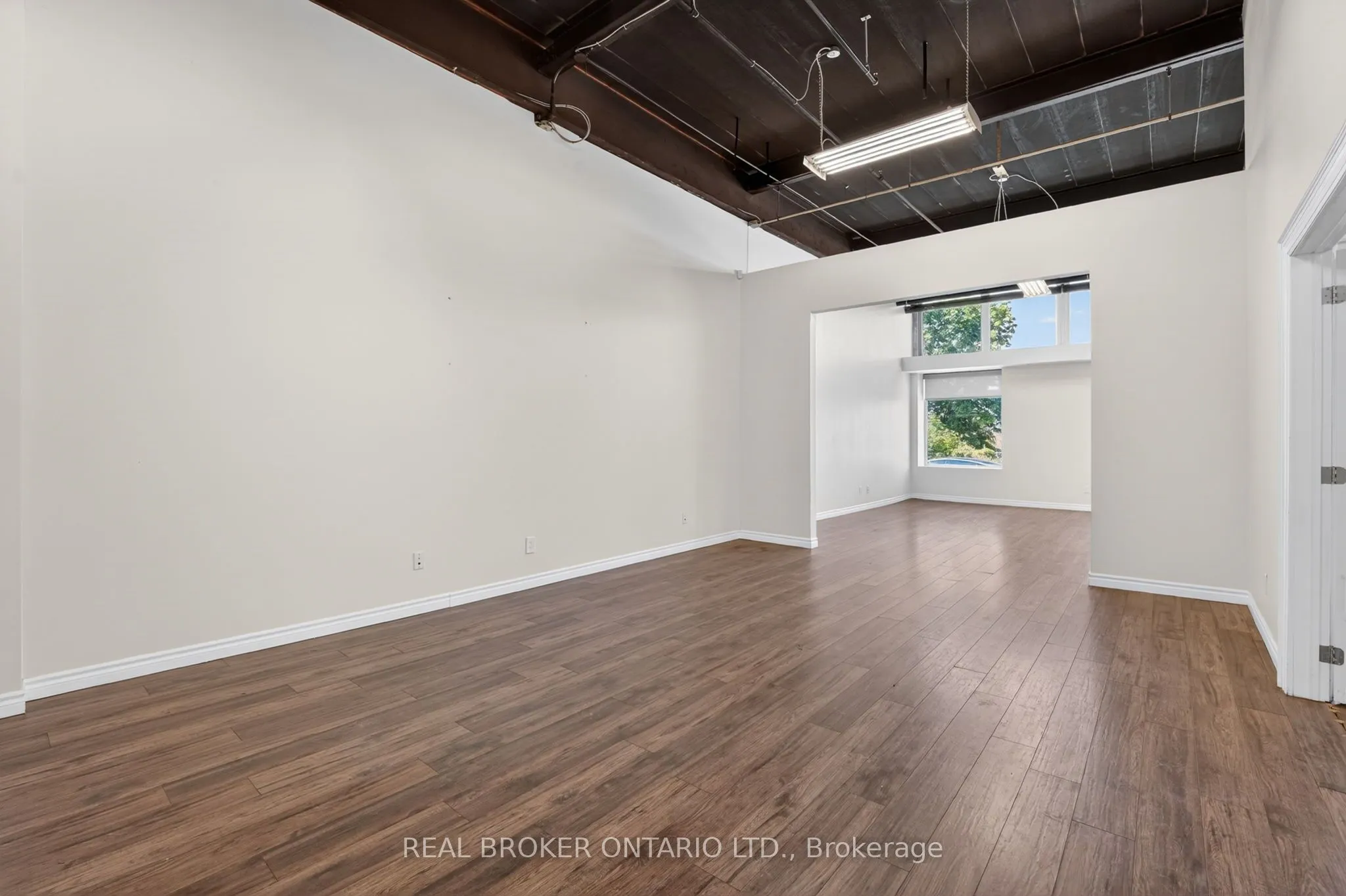 482 S Service Road E #114